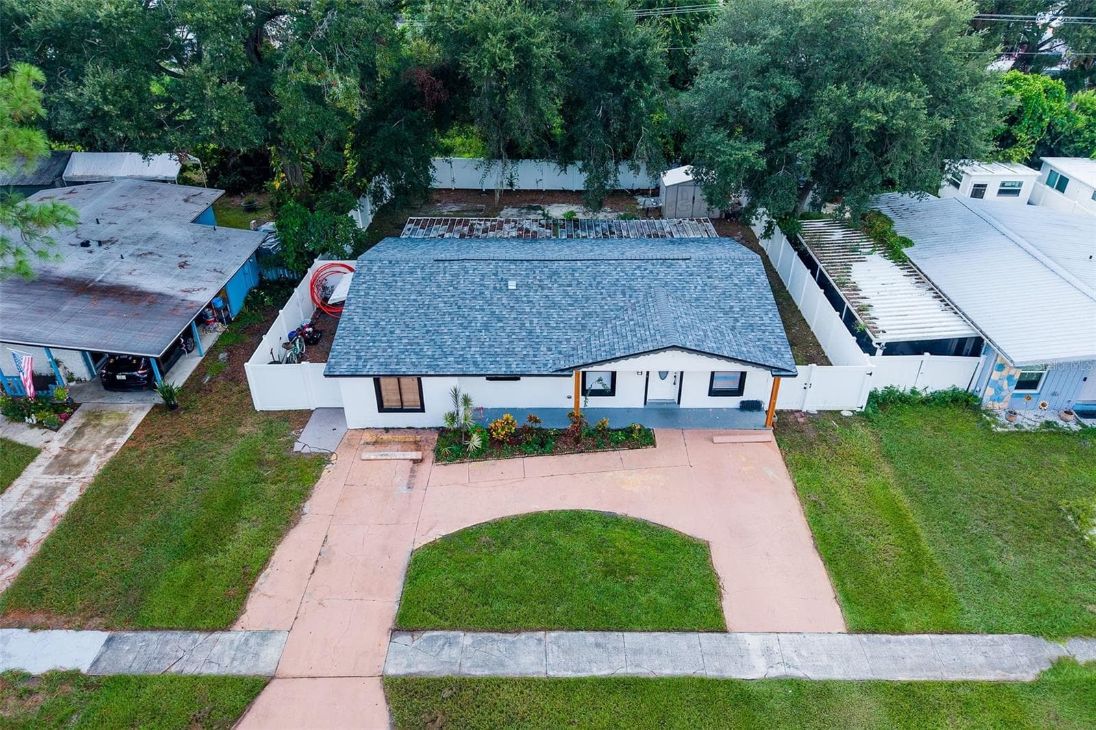 Single Family Residence at 6524 LA MESA CIR, TAMPA, photo 35 of 45