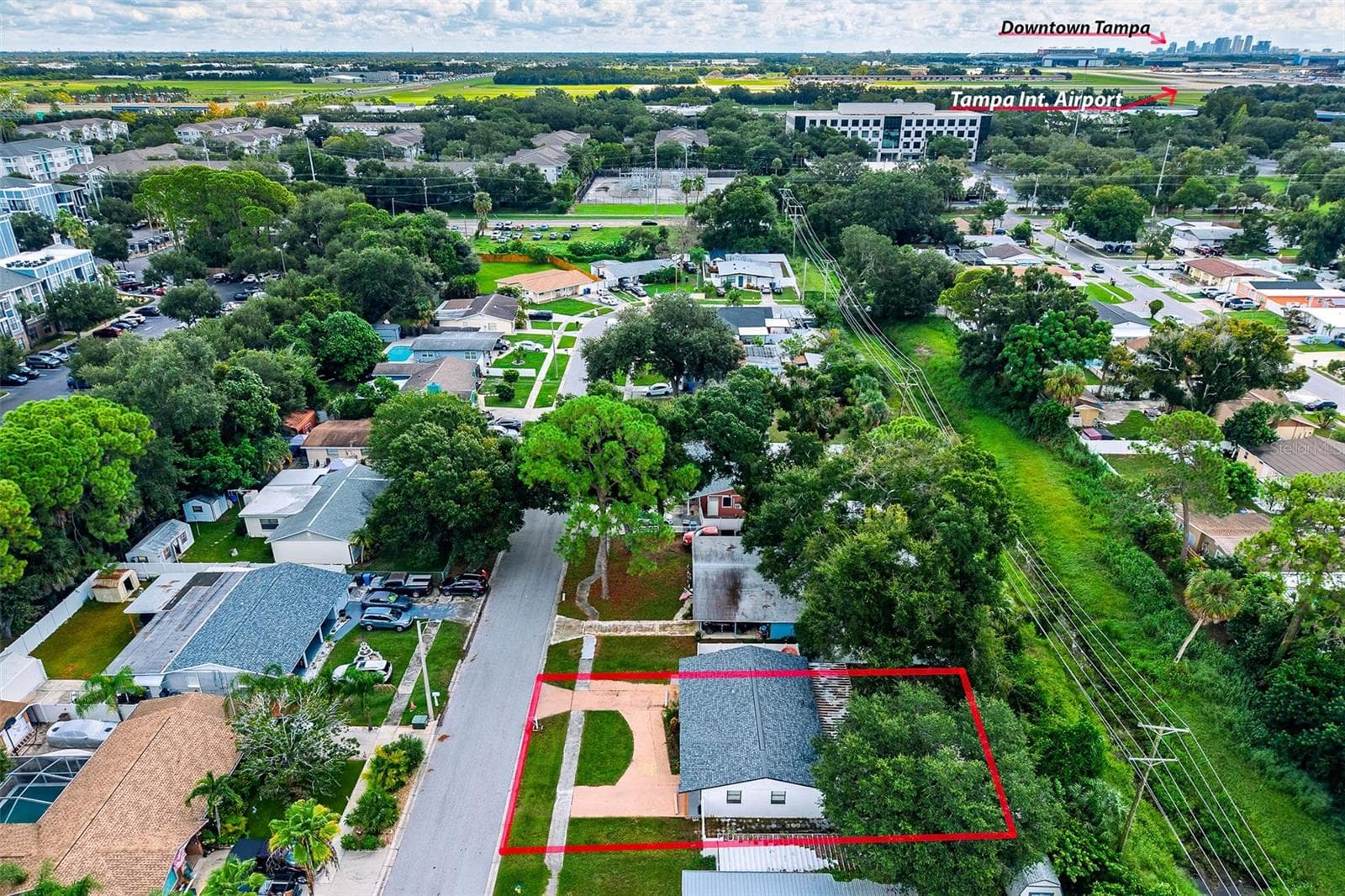 Single Family Residence at 6524 LA MESA CIR, TAMPA, photo 39 of 45