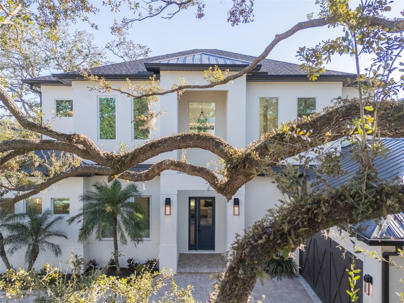 Single Family Residence at 2420 FLOYD ST, SARASOTA, photo 8 of 75