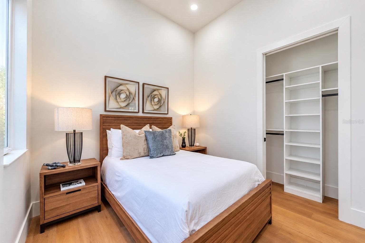 Guest bedroom - 2420 FLOYD ST, SARASOTA