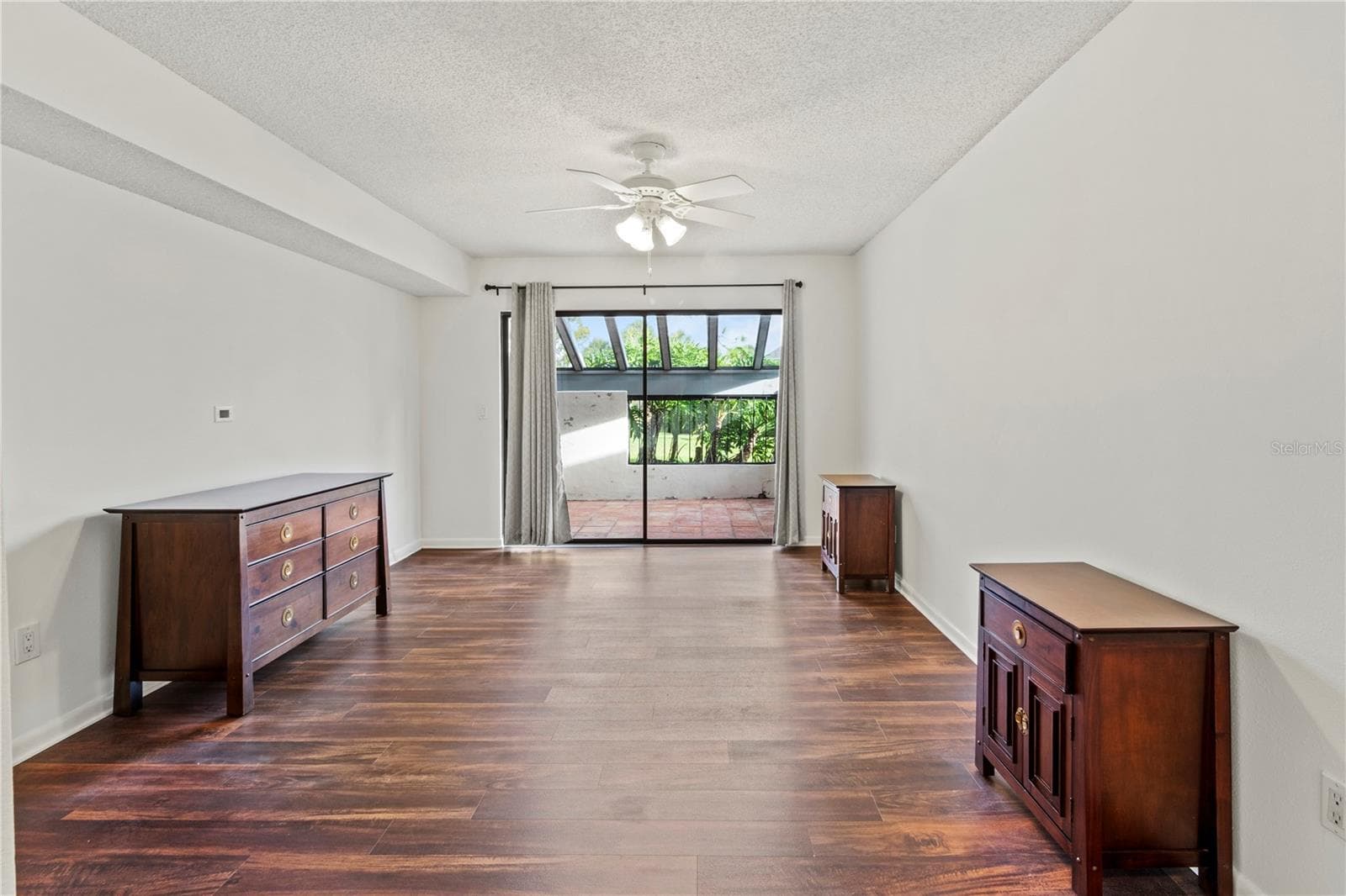 Primary suite - 2375 LAKESIDE MEWS #D2, SARASOTA