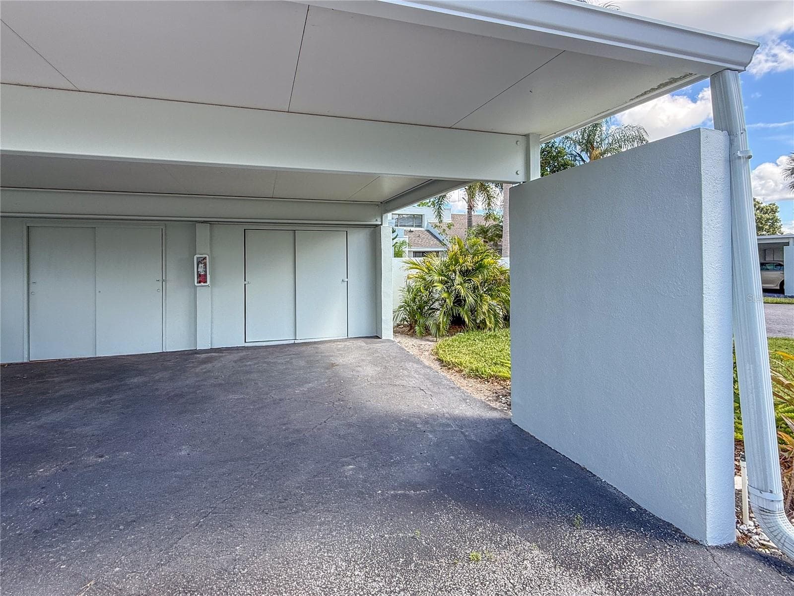 Condominium at 2375 LAKESIDE MEWS #D2, SARASOTA, photo 55 of 58