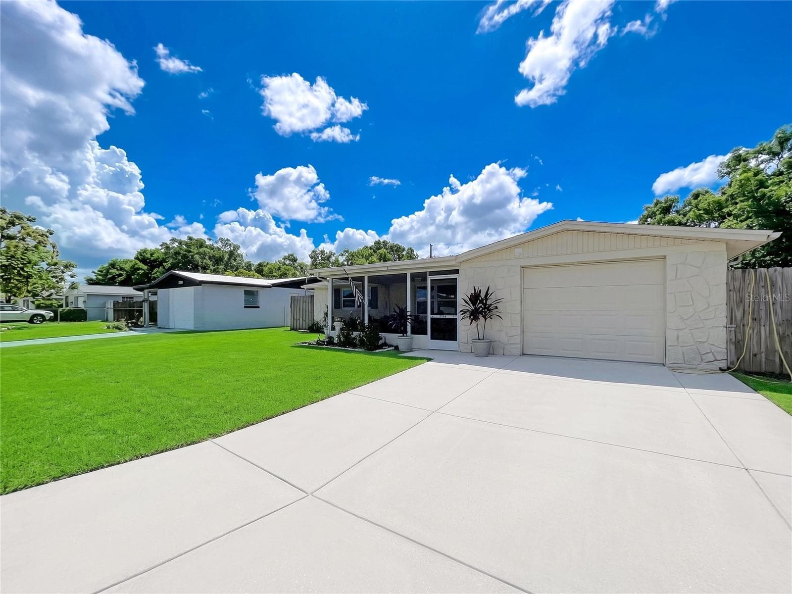Single Family Residence at 3748 REDWOOD DR, HOLIDAY, photo 4 of 42