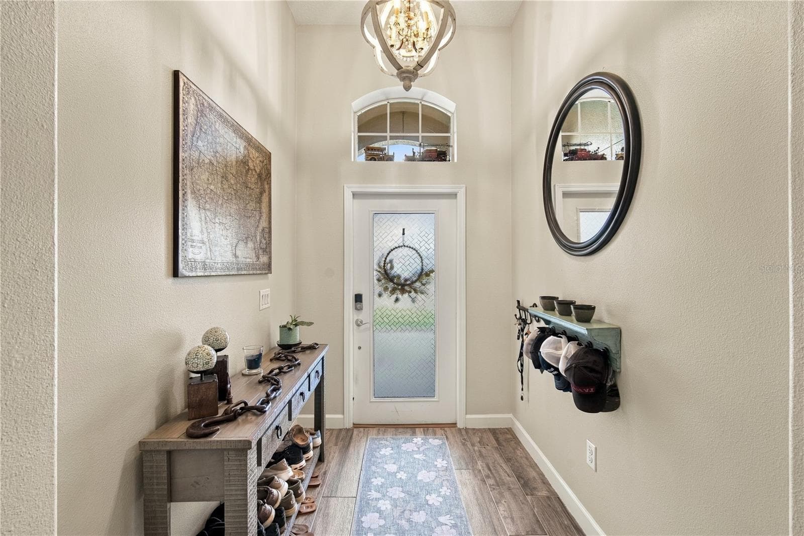 Natural Light Filled Front Entryway Facing Northwest - 18756 BURNDALL CT, LAND O LAKES