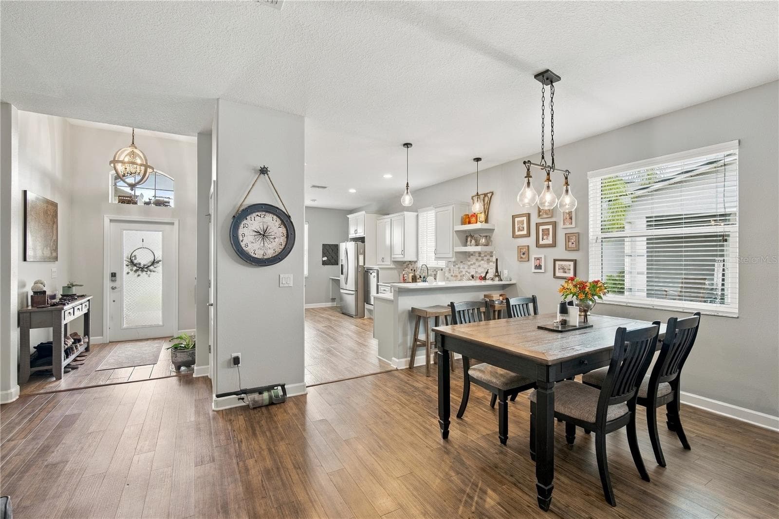 Fully Remodeled Kitchen/Dining Combo Facing Northwest - 18756 BURNDALL CT, LAND O LAKES
