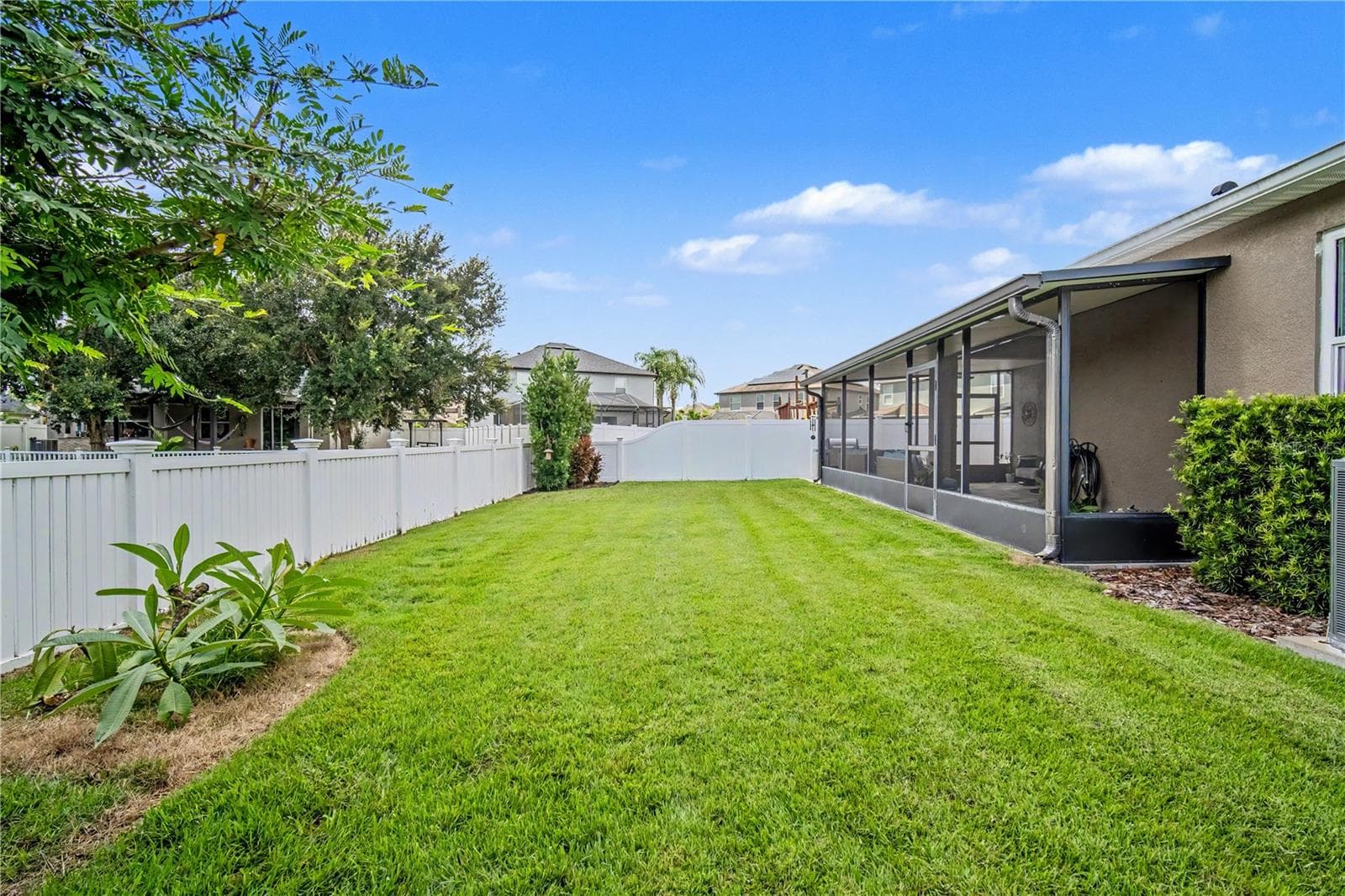 Fully Fenced Backyard Facing South - 18756 BURNDALL CT, LAND O LAKES