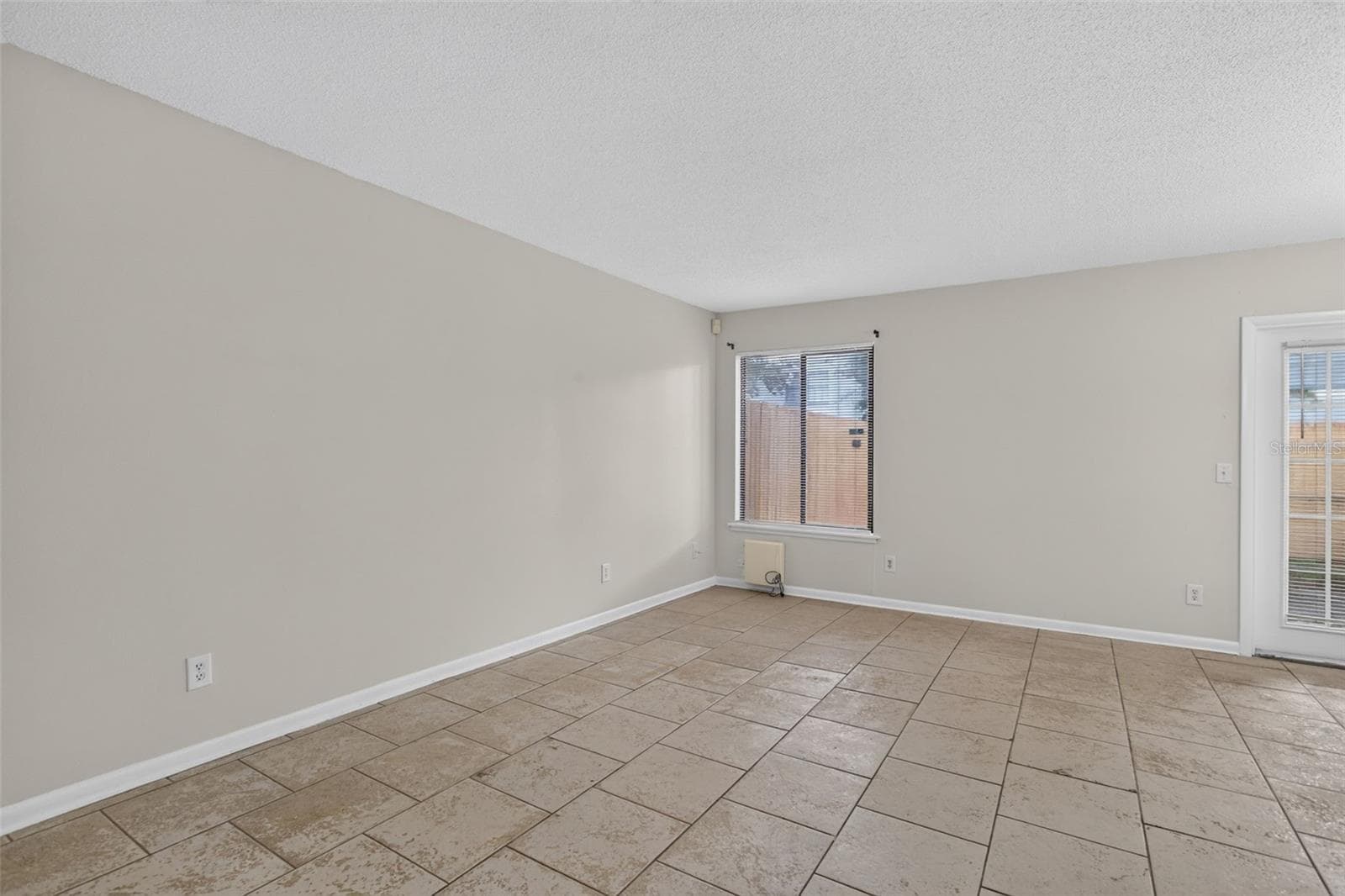 Townhouse at 1316 MOUNTAINVIEW, TAMPA, photo 7 of 26