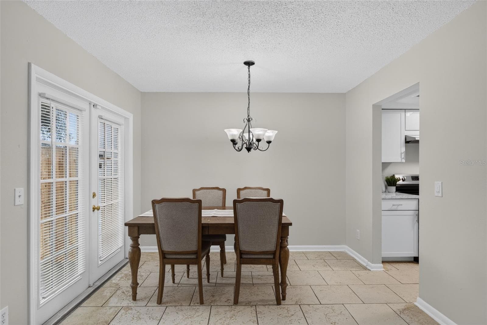 Townhouse at 1316 MOUNTAINVIEW, TAMPA, photo 9 of 26