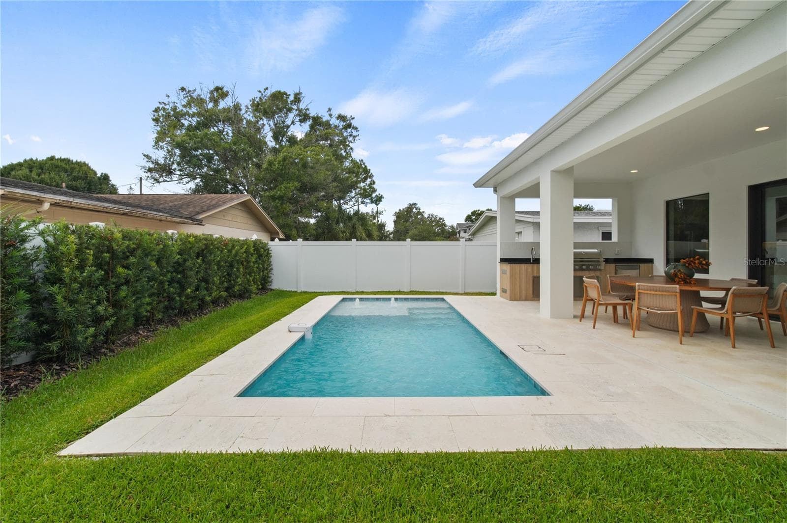 Single Family Residence at 1326 W NEW HAMPSHIRE ST, ORLANDO, photo 12 of 98