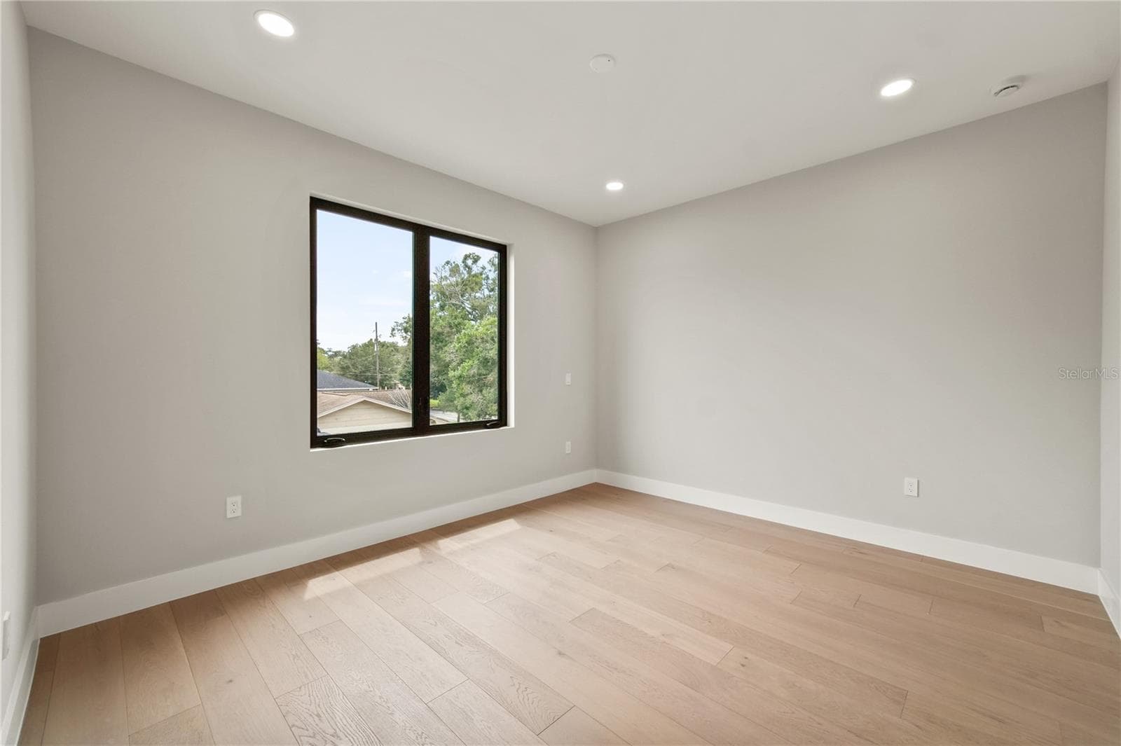 Single Family Residence at 1326 W NEW HAMPSHIRE ST, ORLANDO, photo 82 of 98