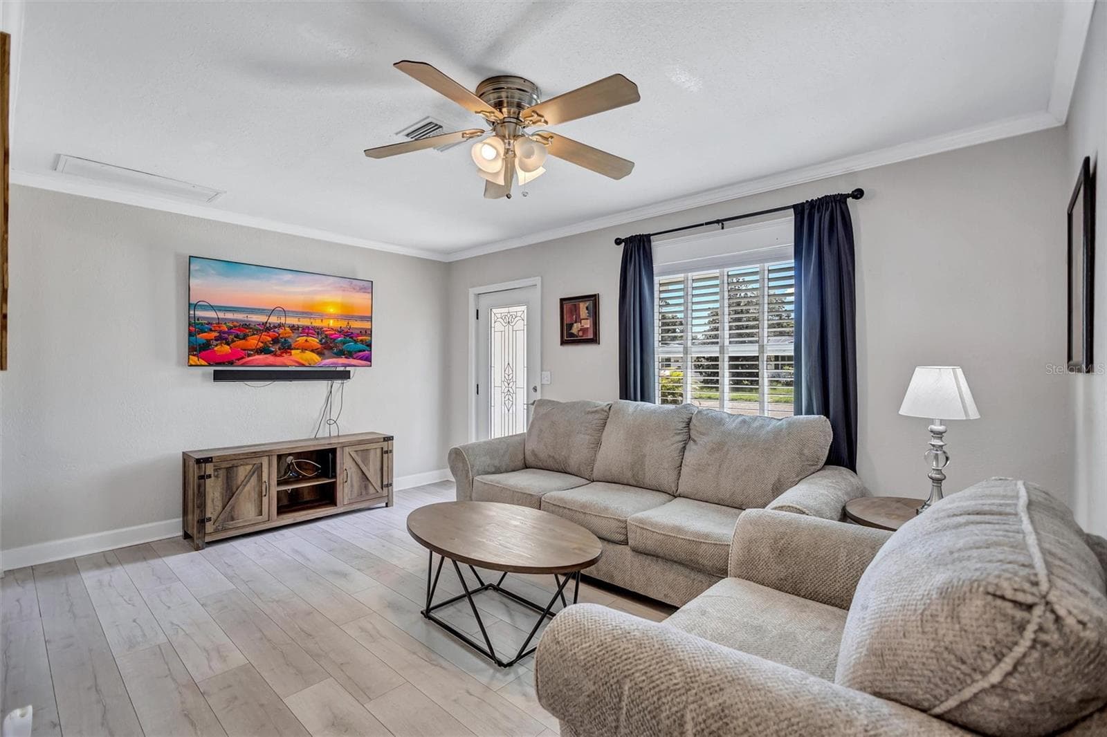 Living area - 5337 2ND AVE N, ST PETERSBURG