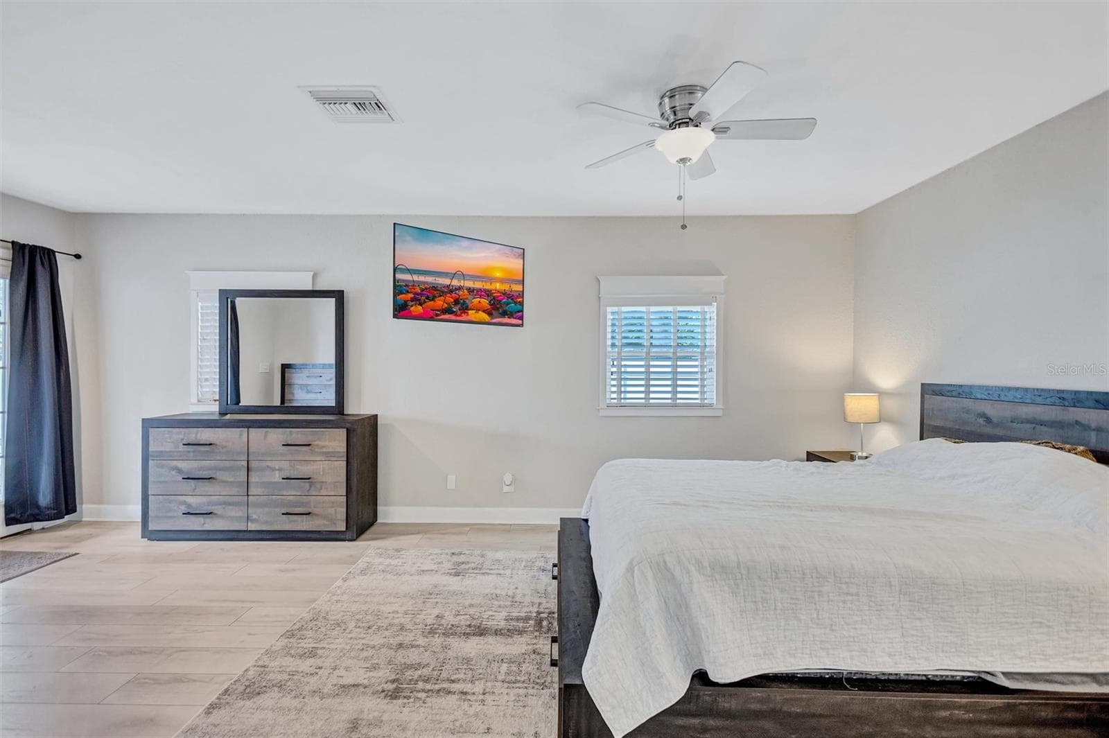 Primary bedroom & bathroom suite - 5337 2ND AVE N, ST PETERSBURG