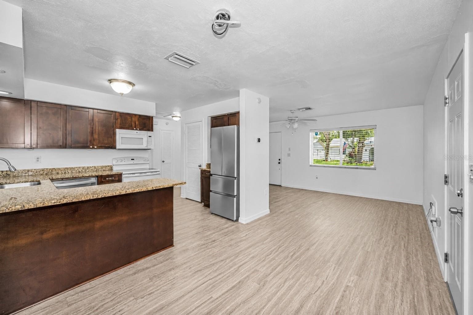 Living/Dining Room - 6464 107TH TER N, PINELLAS PARK