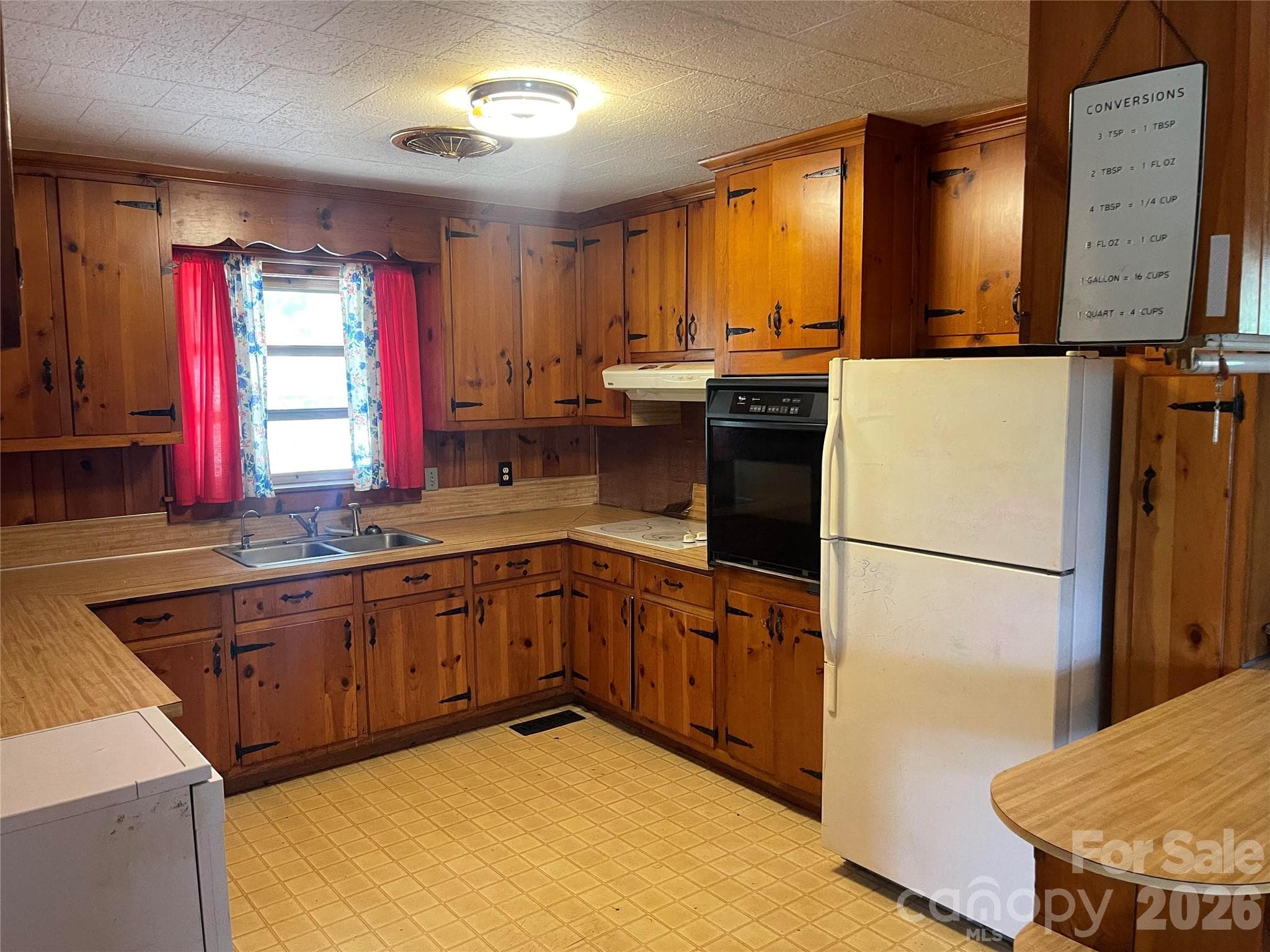 Single Family Residence at 6345 Woodleaf Road, Woodleaf, photo 8 of 21