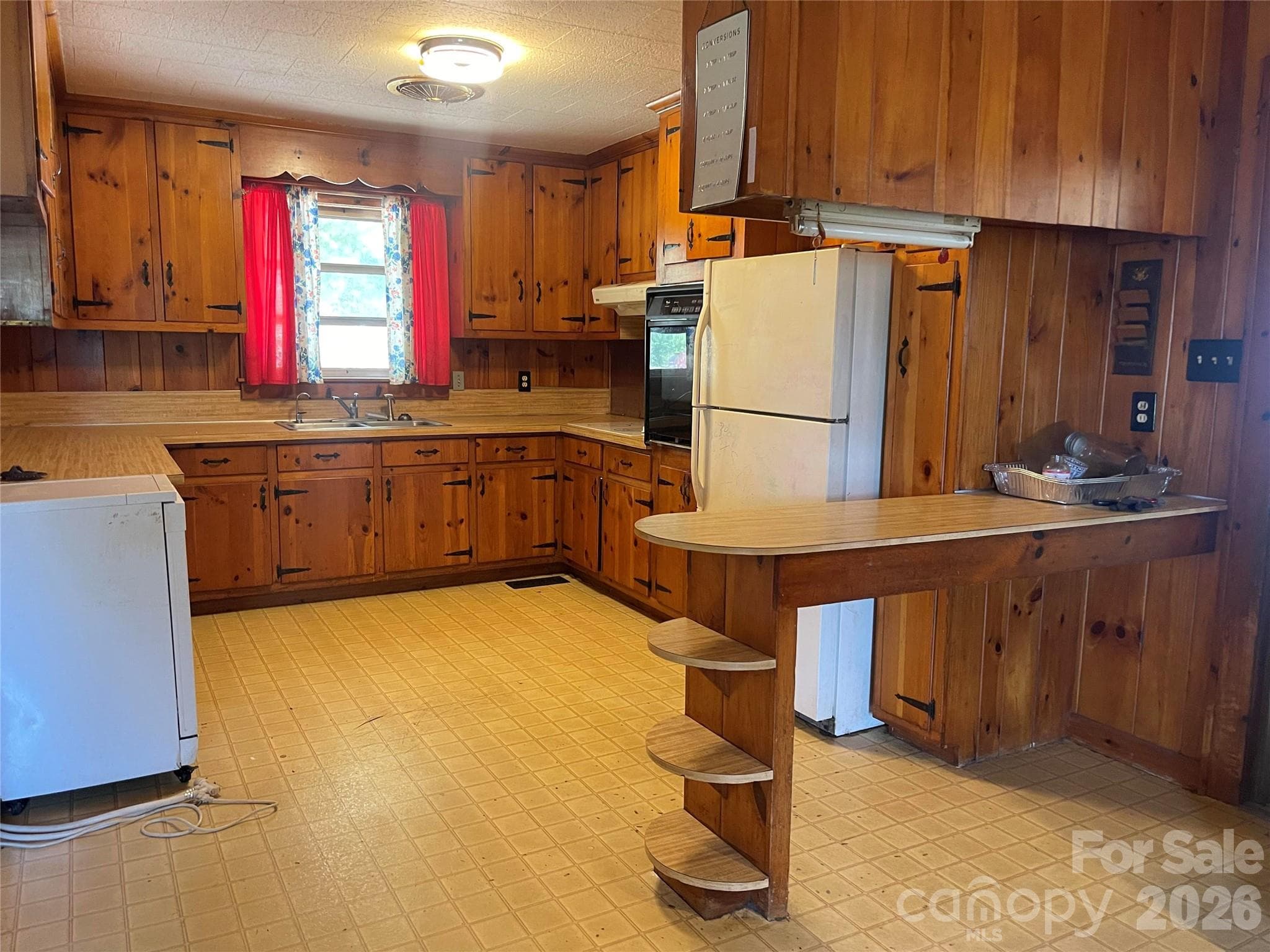 Single Family Residence at 6345 Woodleaf Road, Woodleaf, photo 9 of 21