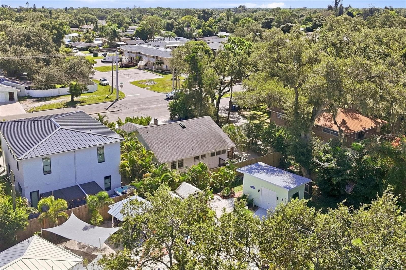 Single Family Residence at 4116 SWIFT RD, SARASOTA, photo 40 of 47