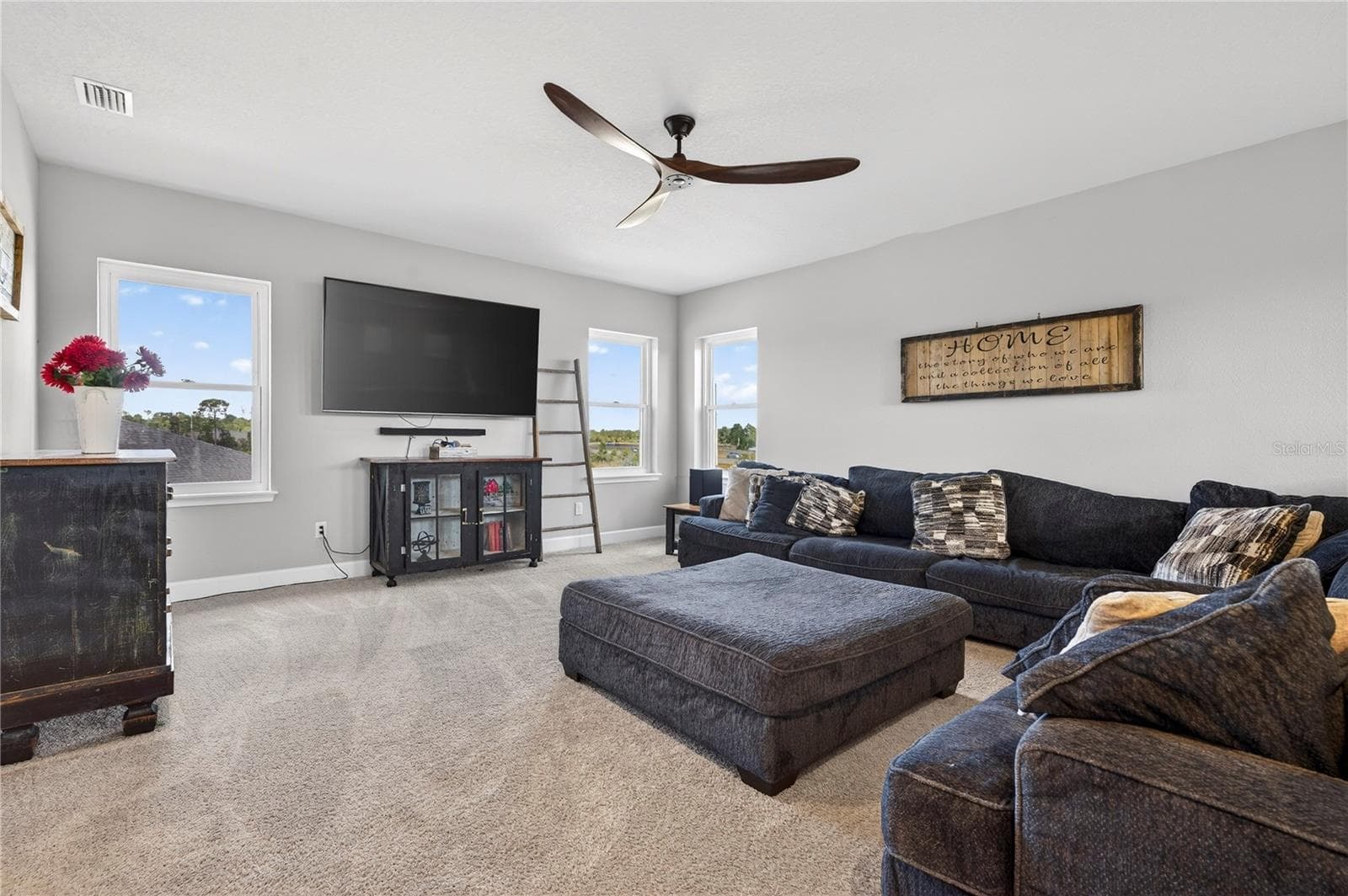 Single Family Residence at 6203 W FALLSGROVE LN, PORT ORANGE, photo 38 of 63