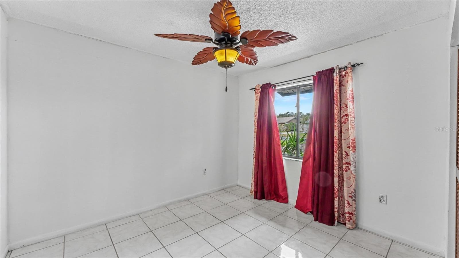 Single Family Residence at 842 ROCKINGHAM RD, LAKELAND, photo 12 of 26