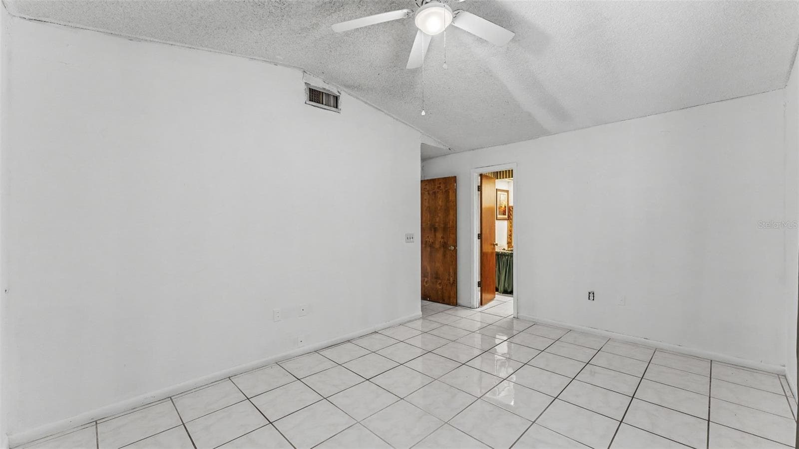 Single Family Residence at 842 ROCKINGHAM RD, LAKELAND, photo 15 of 26