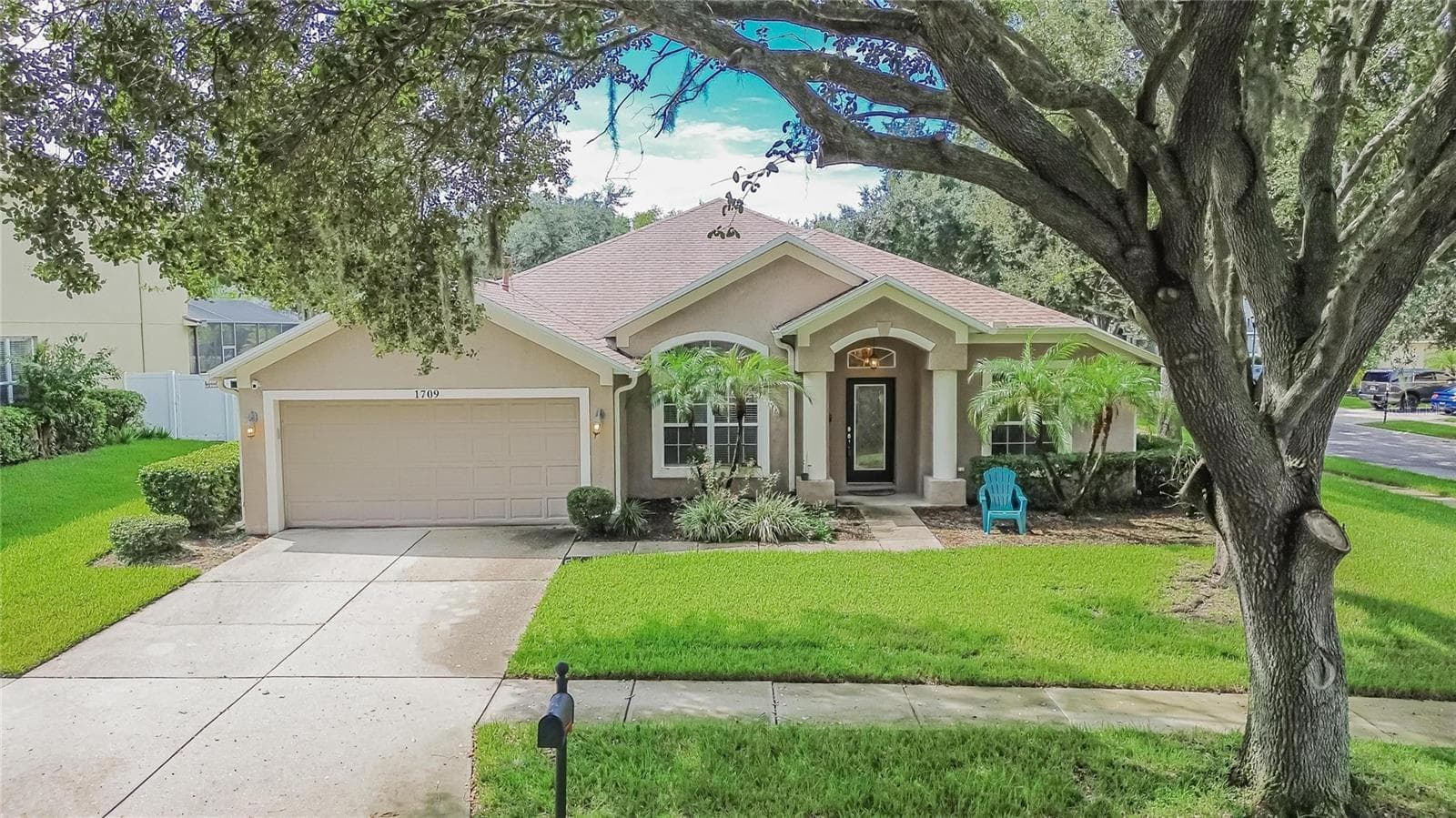 Single Family Residence at 1709 WOODWATCH WAY, BRANDON, photo 3 of 87