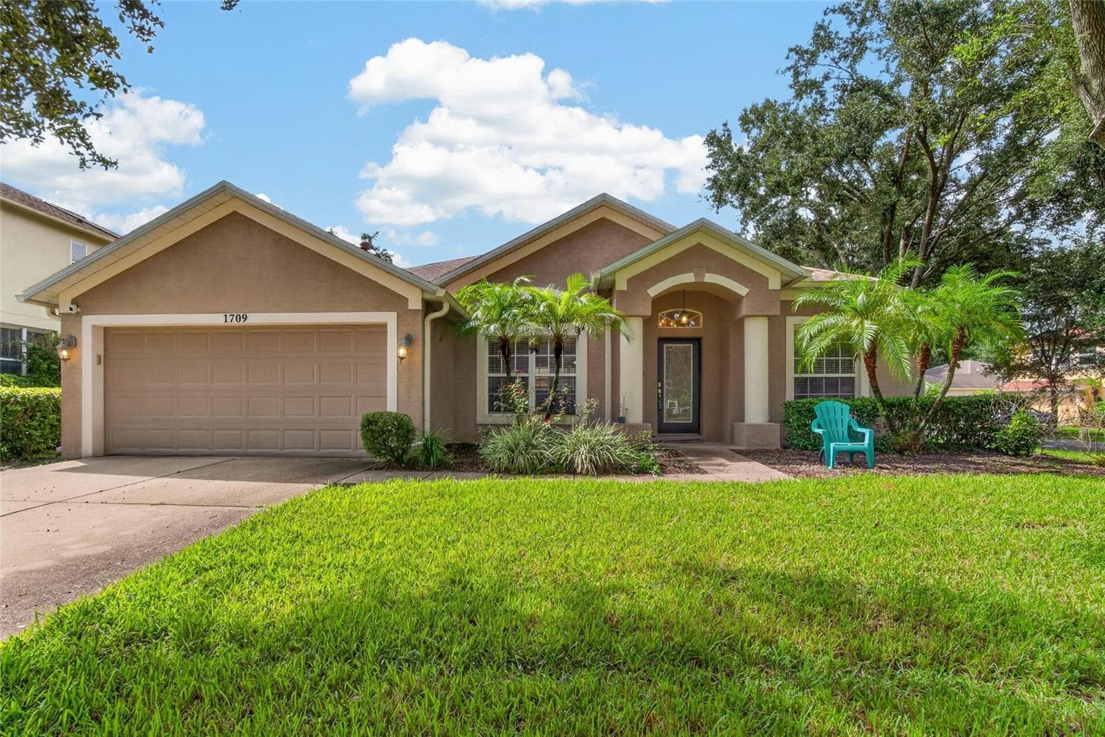 Single Family Residence at 1709 WOODWATCH WAY, BRANDON, photo 4 of 87