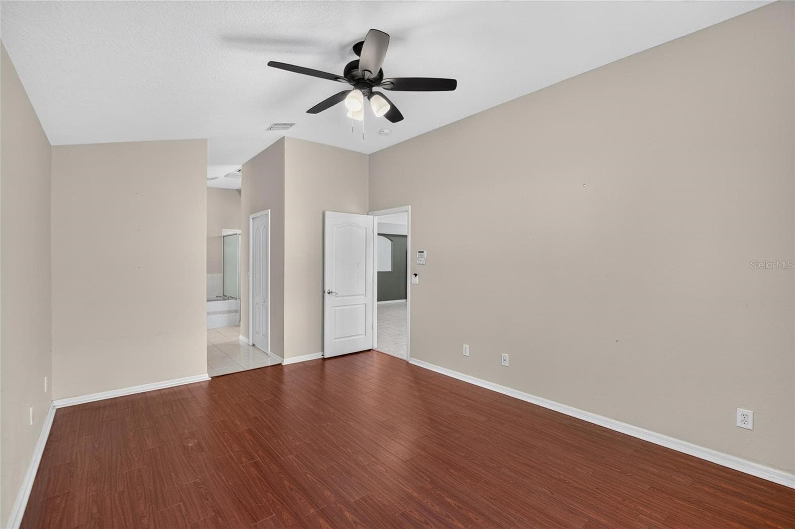 Single Family Residence at 1709 WOODWATCH WAY, BRANDON, photo 13 of 87