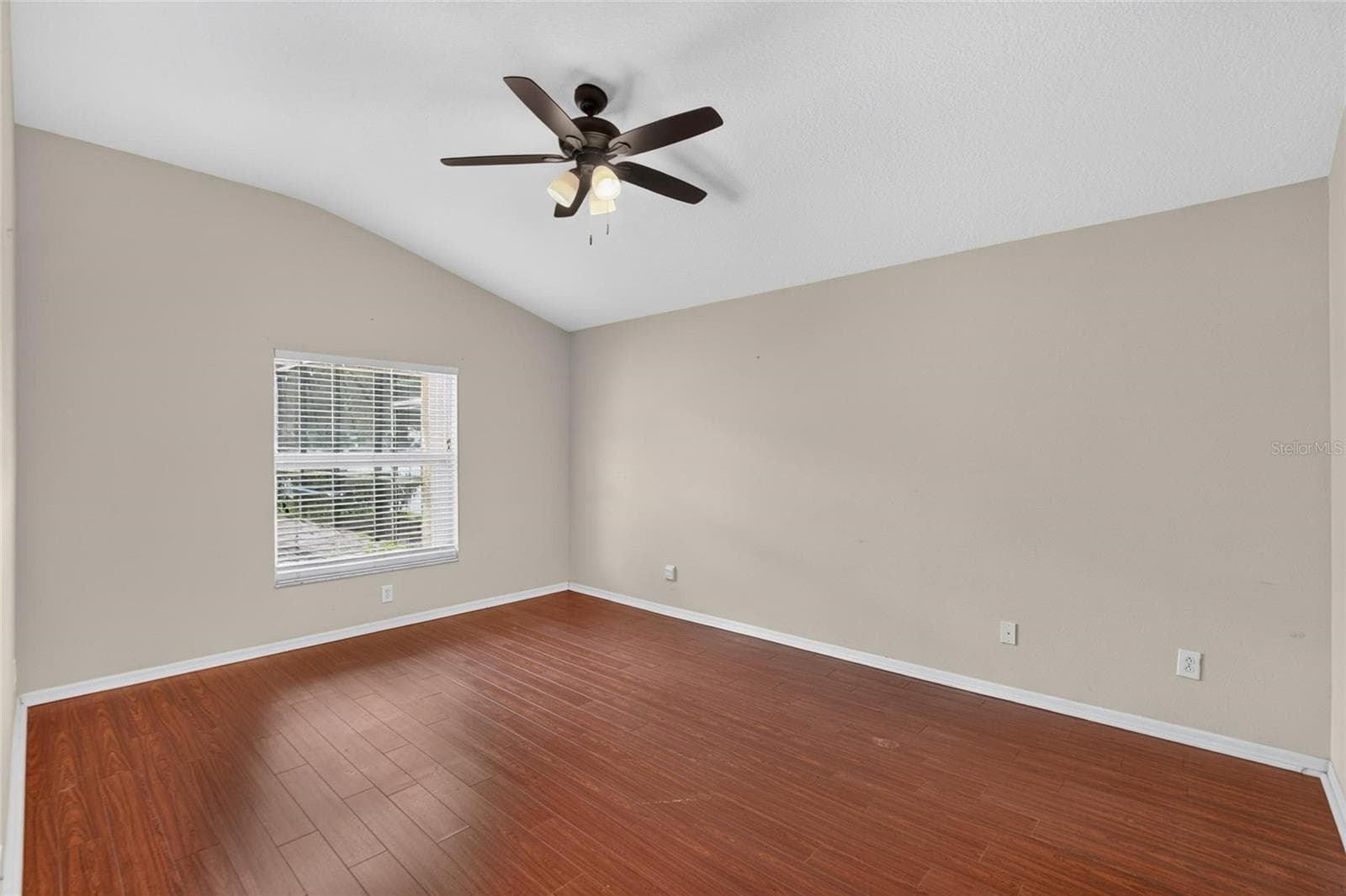 Single Family Residence at 1709 WOODWATCH WAY, BRANDON, photo 15 of 87
