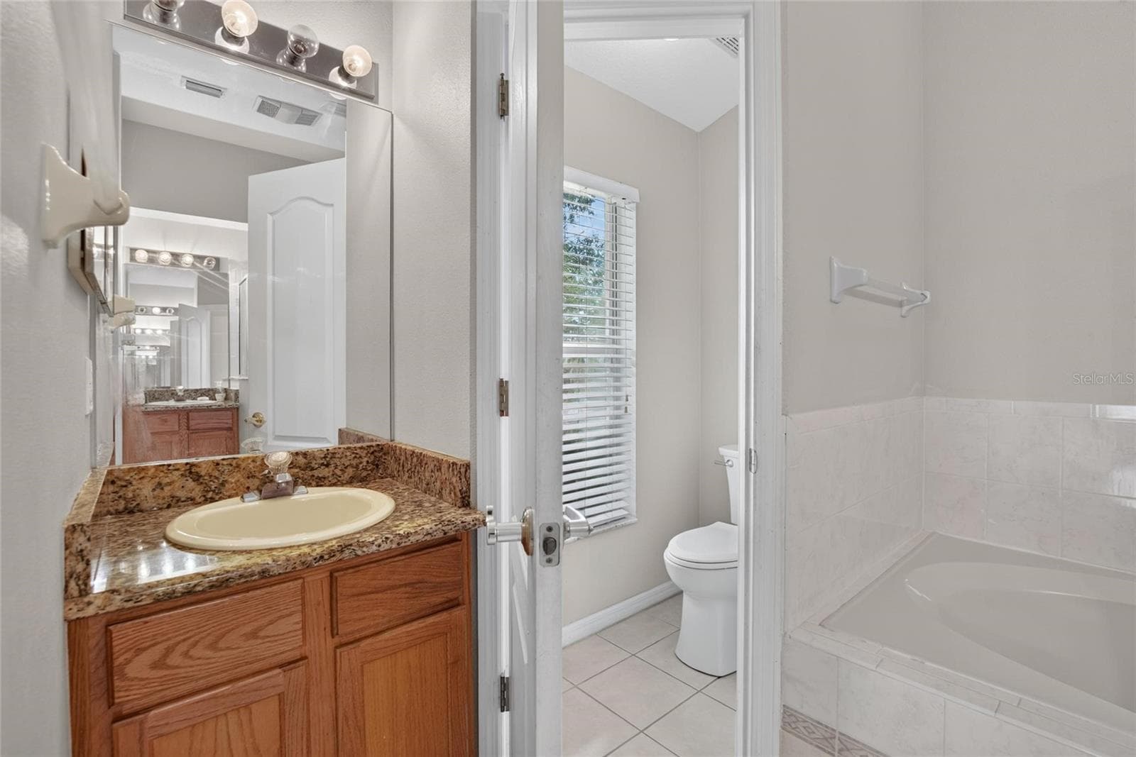 Single Family Residence at 1709 WOODWATCH WAY, BRANDON, photo 18 of 87