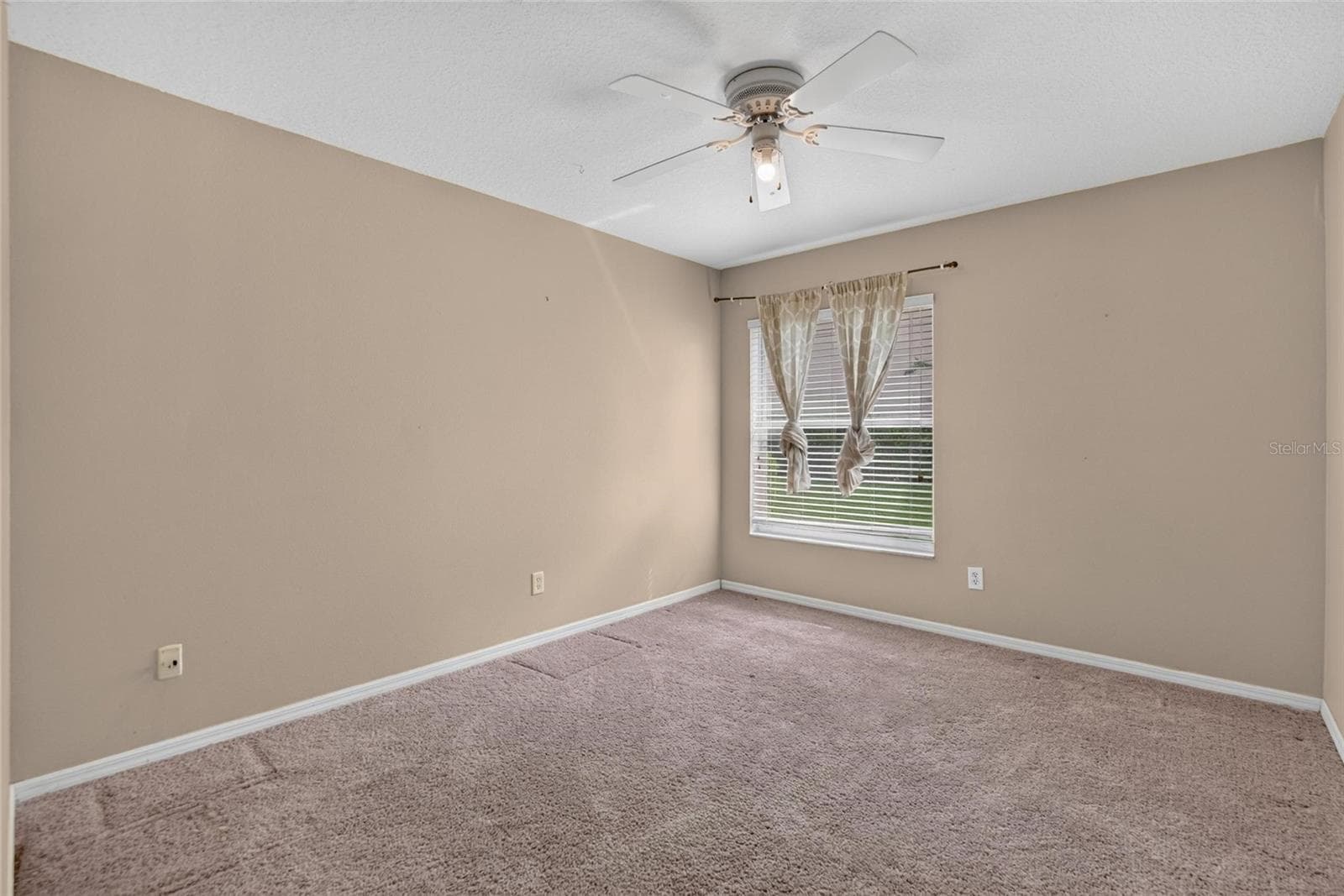 Single Family Residence at 1709 WOODWATCH WAY, BRANDON, photo 29 of 87
