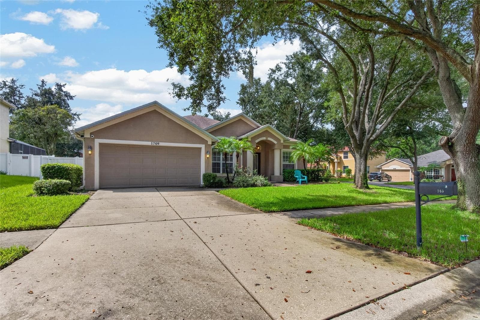 Single Family Residence at 1709 WOODWATCH WAY, BRANDON, photo 56 of 87