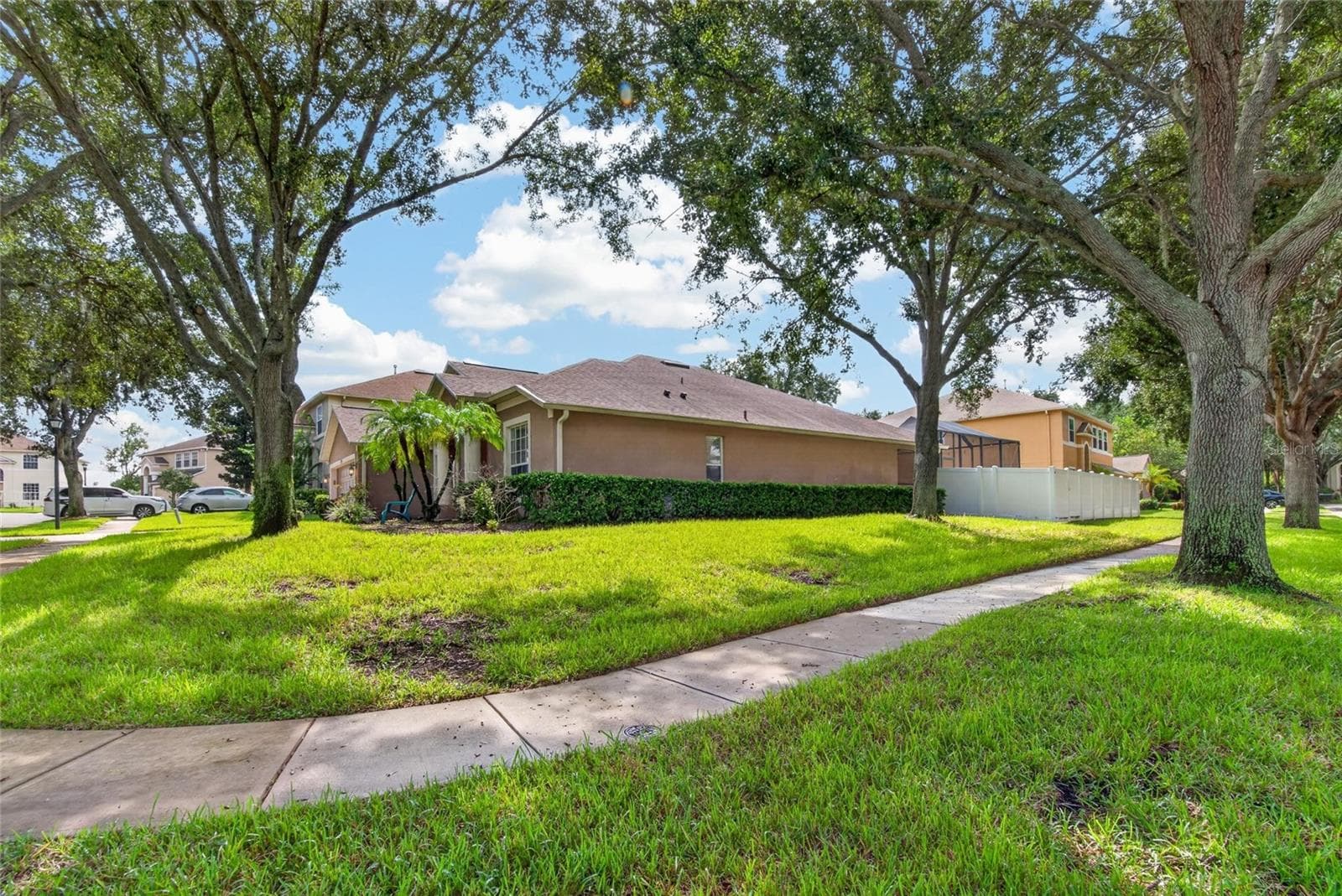 Single Family Residence at 1709 WOODWATCH WAY, BRANDON, photo 60 of 87
