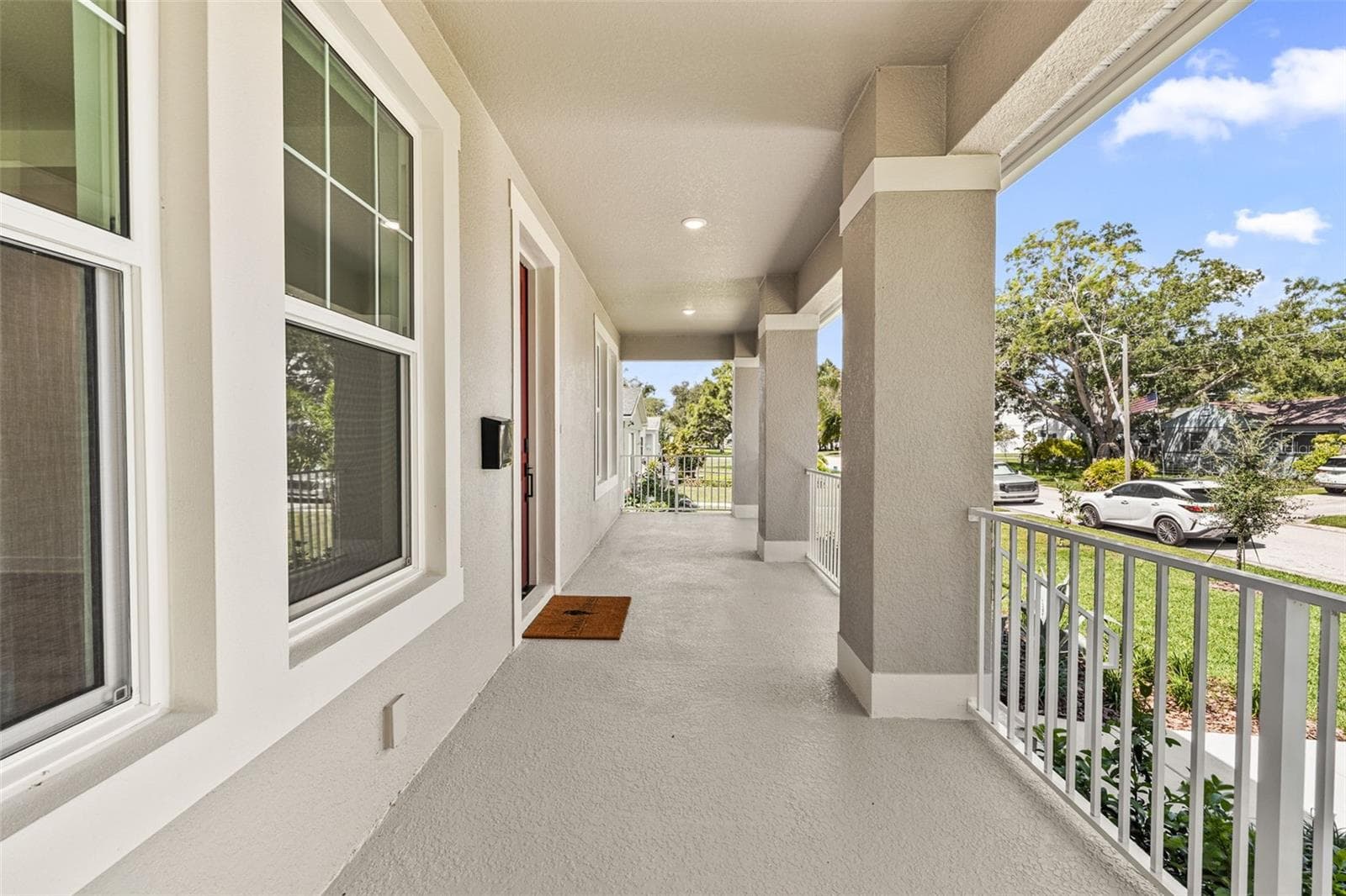 Single Family Residence at 324 37TH AVE, ST PETERSBURG, photo 2 of 42