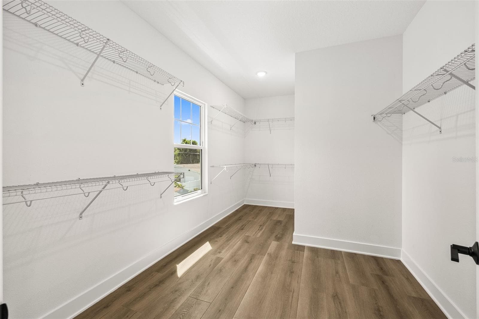 Single Family Residence at 324 37TH AVE, ST PETERSBURG, photo 25 of 42