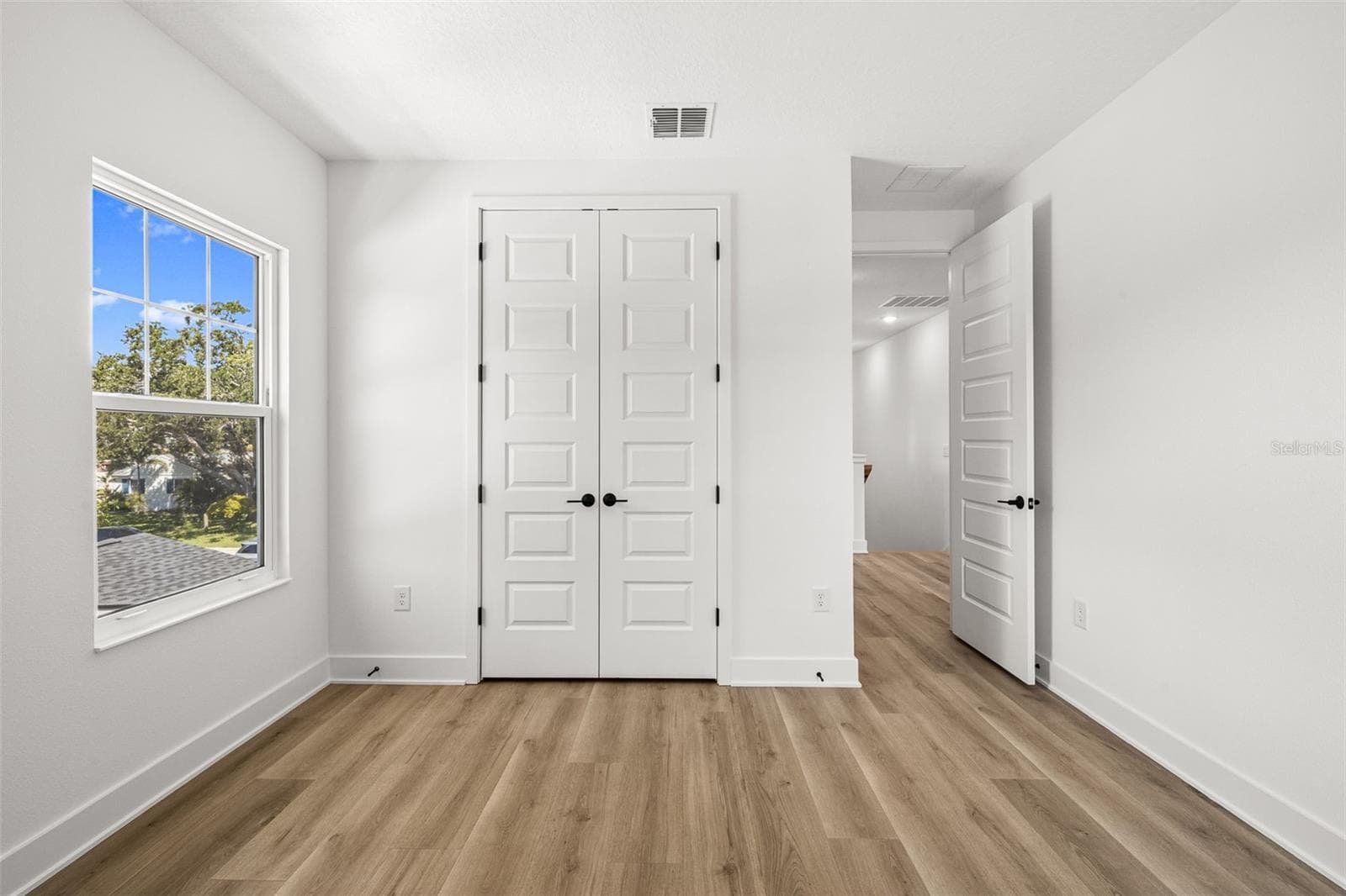 Single Family Residence at 324 37TH AVE, ST PETERSBURG, photo 31 of 42