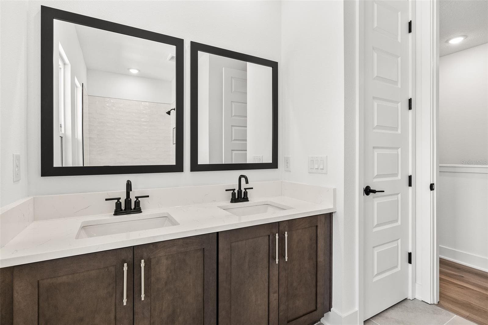 Single Family Residence at 324 37TH AVE, ST PETERSBURG, photo 32 of 42