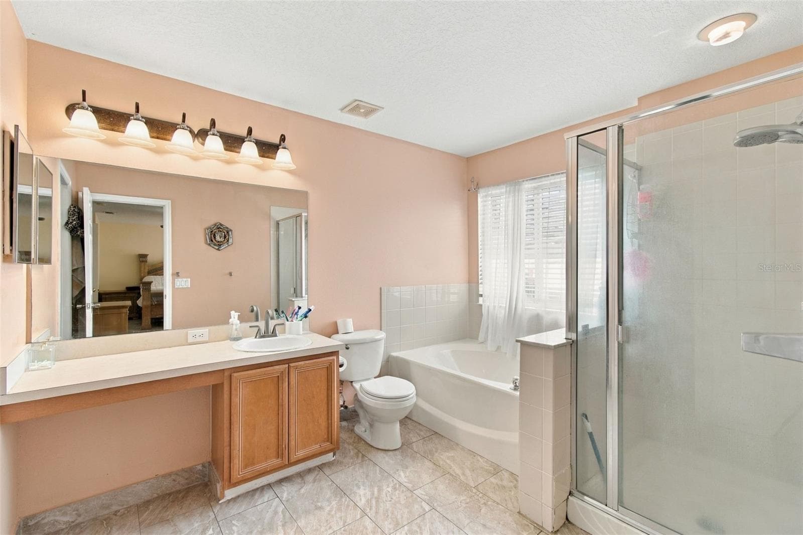 Single Family Residence at 11771 MANGO CROSS CT, SEFFNER, photo 17 of 25