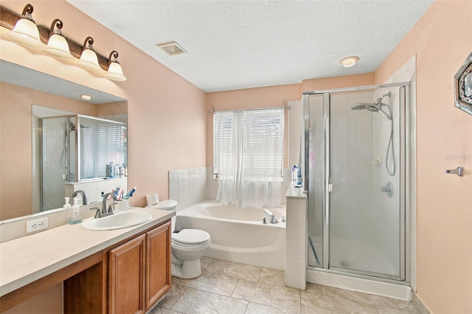 Single Family Residence at 11771 MANGO CROSS CT, SEFFNER, photo 18 of 25
