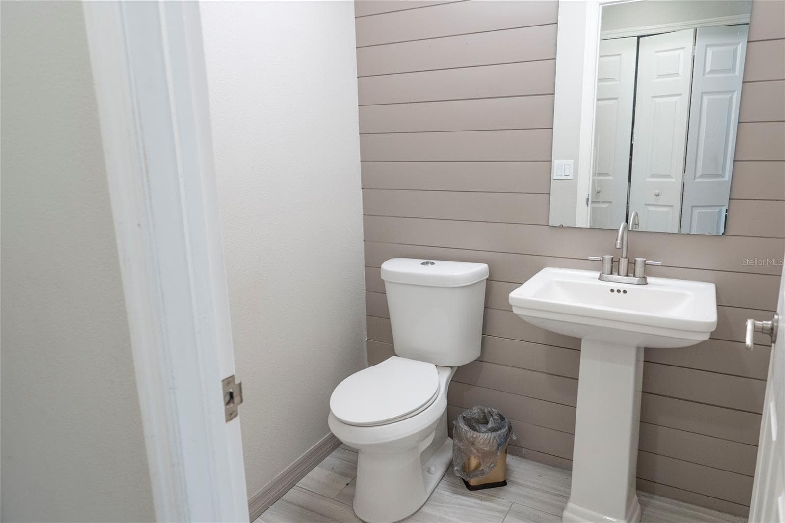 Single Family Residence at 14114 ABACO ISLE DR, ORLANDO, photo 10 of 13