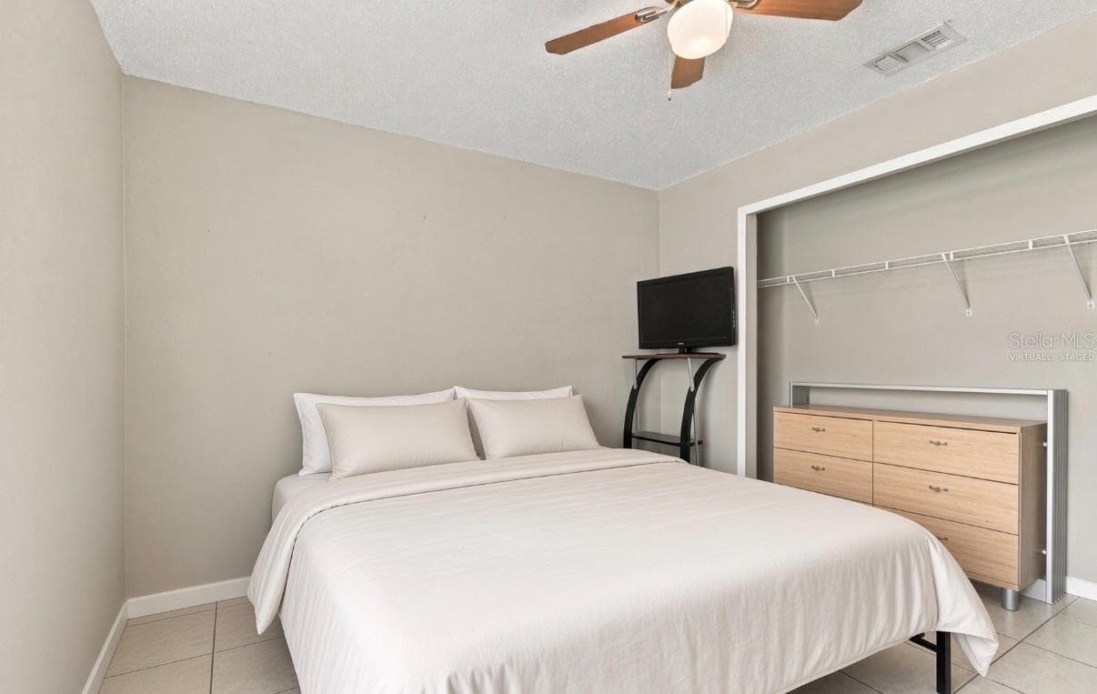 Virtually staged - 1504 E POINSETTIA AVE, TAMPA