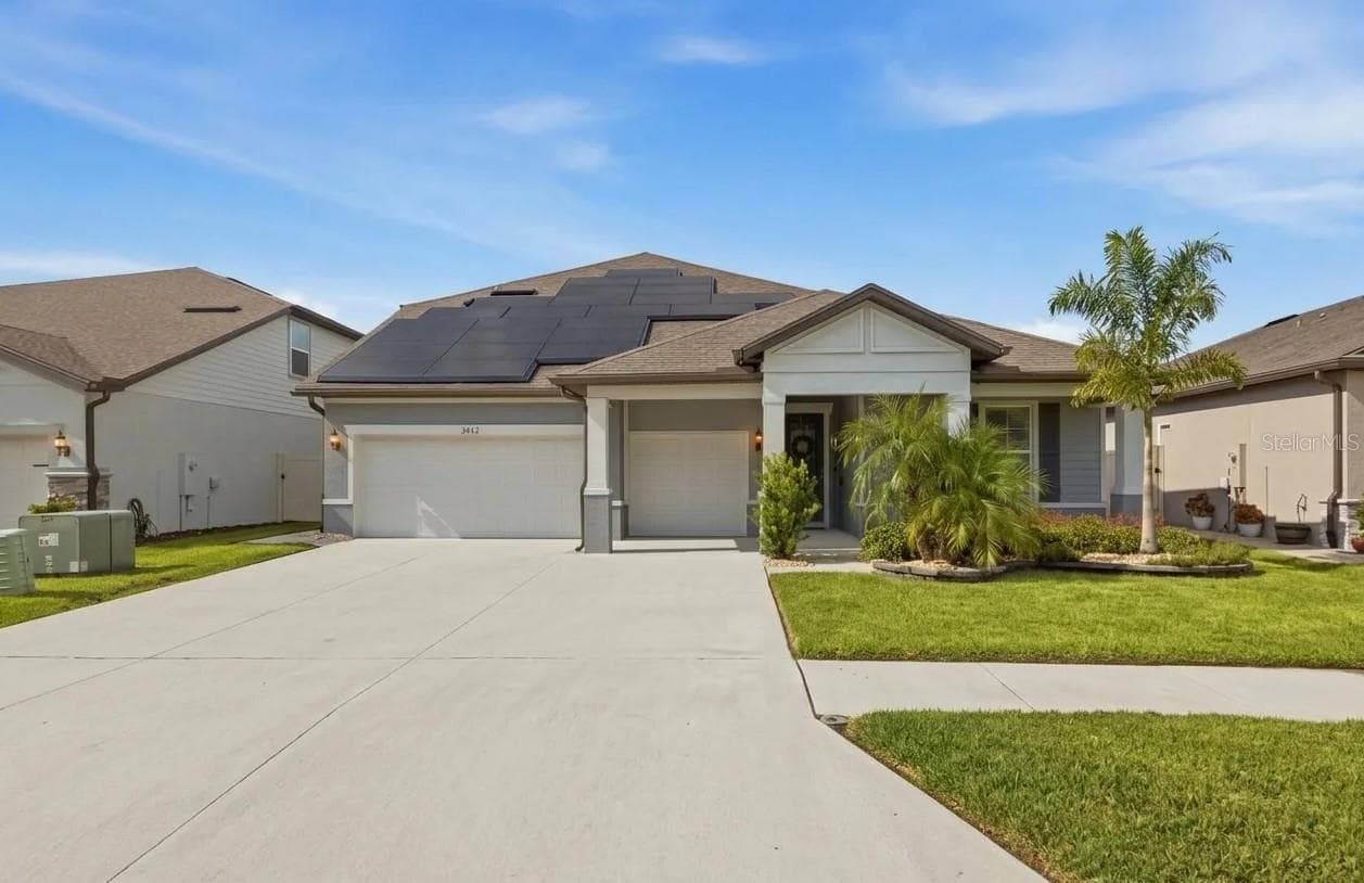 Single Family Residence at 9442 IBIS GROVE BLVD, WESLEY CHAPEL, photo 8 of 77