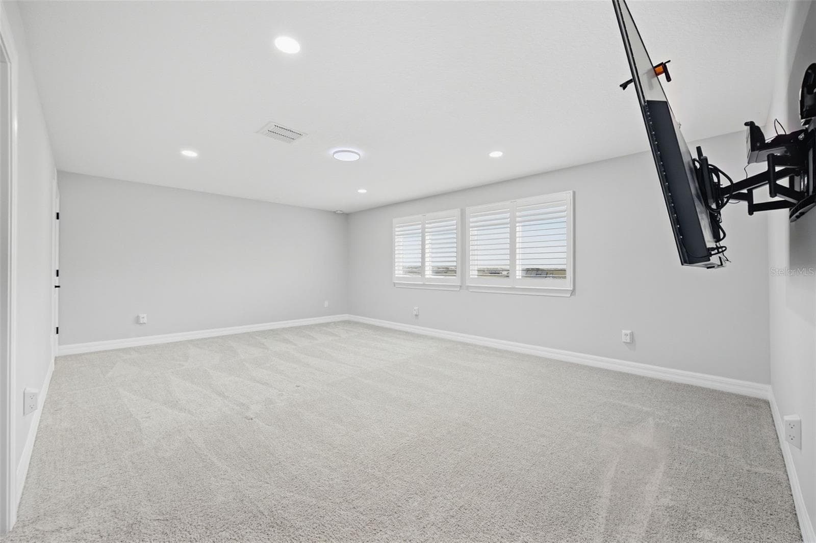 Single Family Residence at 9442 IBIS GROVE BLVD, WESLEY CHAPEL, photo 30 of 77