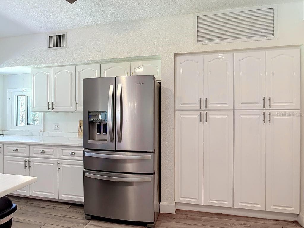 Main Kitchen Area - 1409 LAVILLA RD, PUNTA GORDA