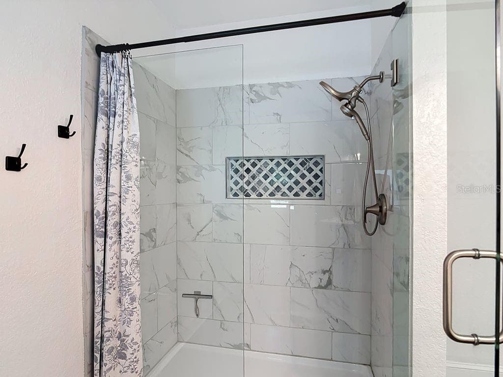 Main Floor Full Bathroom - 1409 LAVILLA RD, PUNTA GORDA
