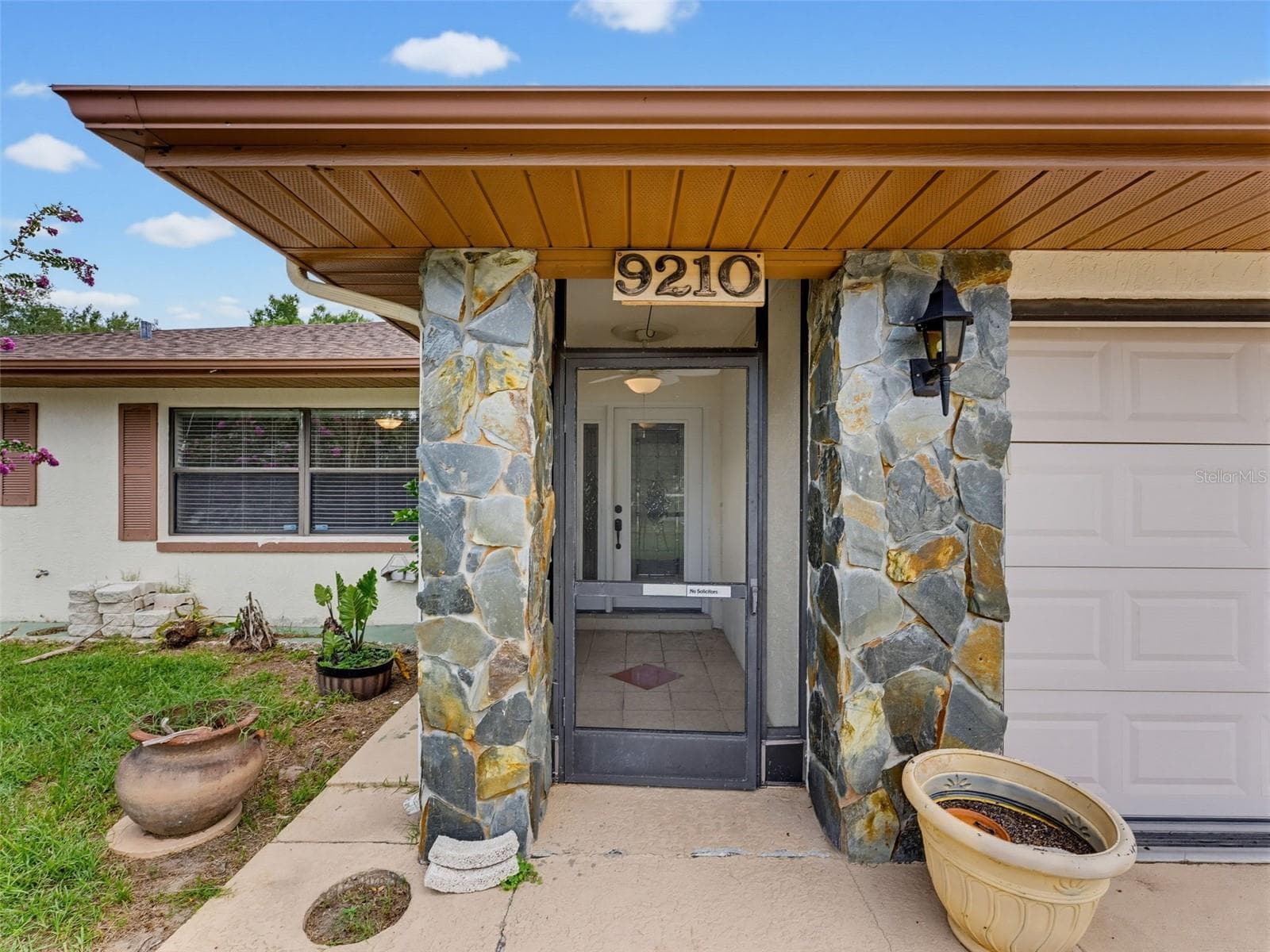 Single Family Residence at 9210 N FONTANA WAY, CITRUS SPRINGS, photo 4 of 79