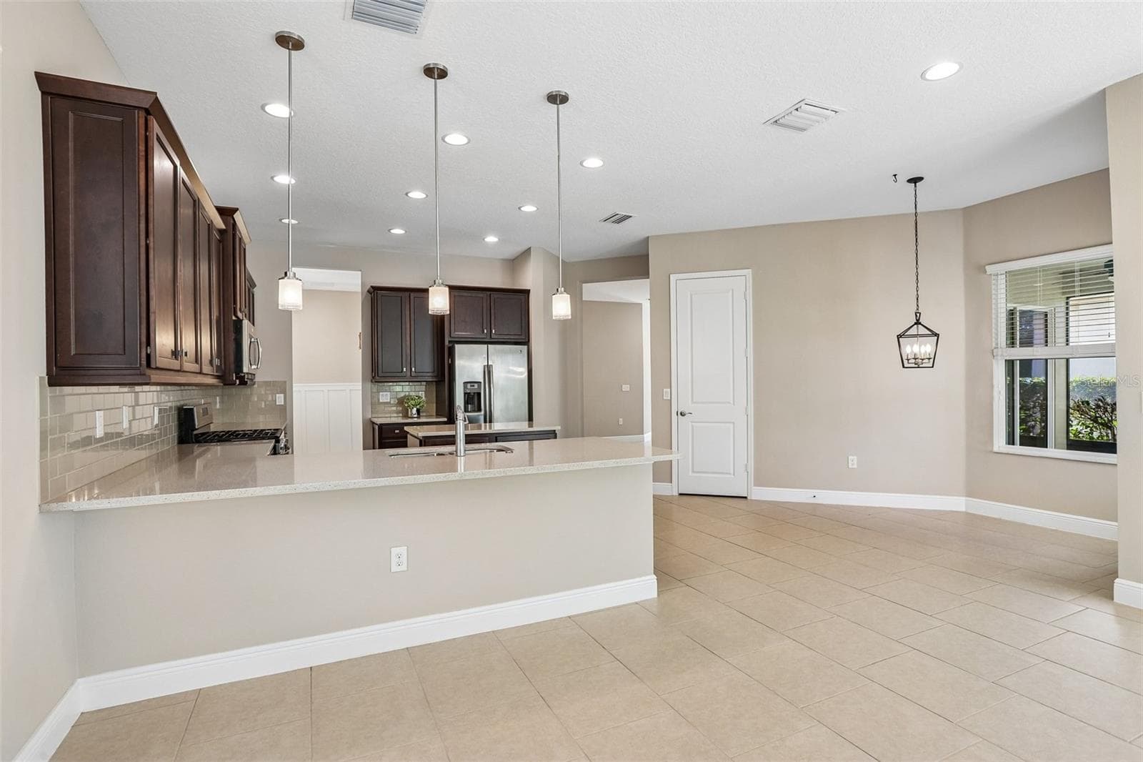 Single Family Residence at 2495 OAKWOOD PRESERVE DR, WESLEY CHAPEL, photo 14 of 65