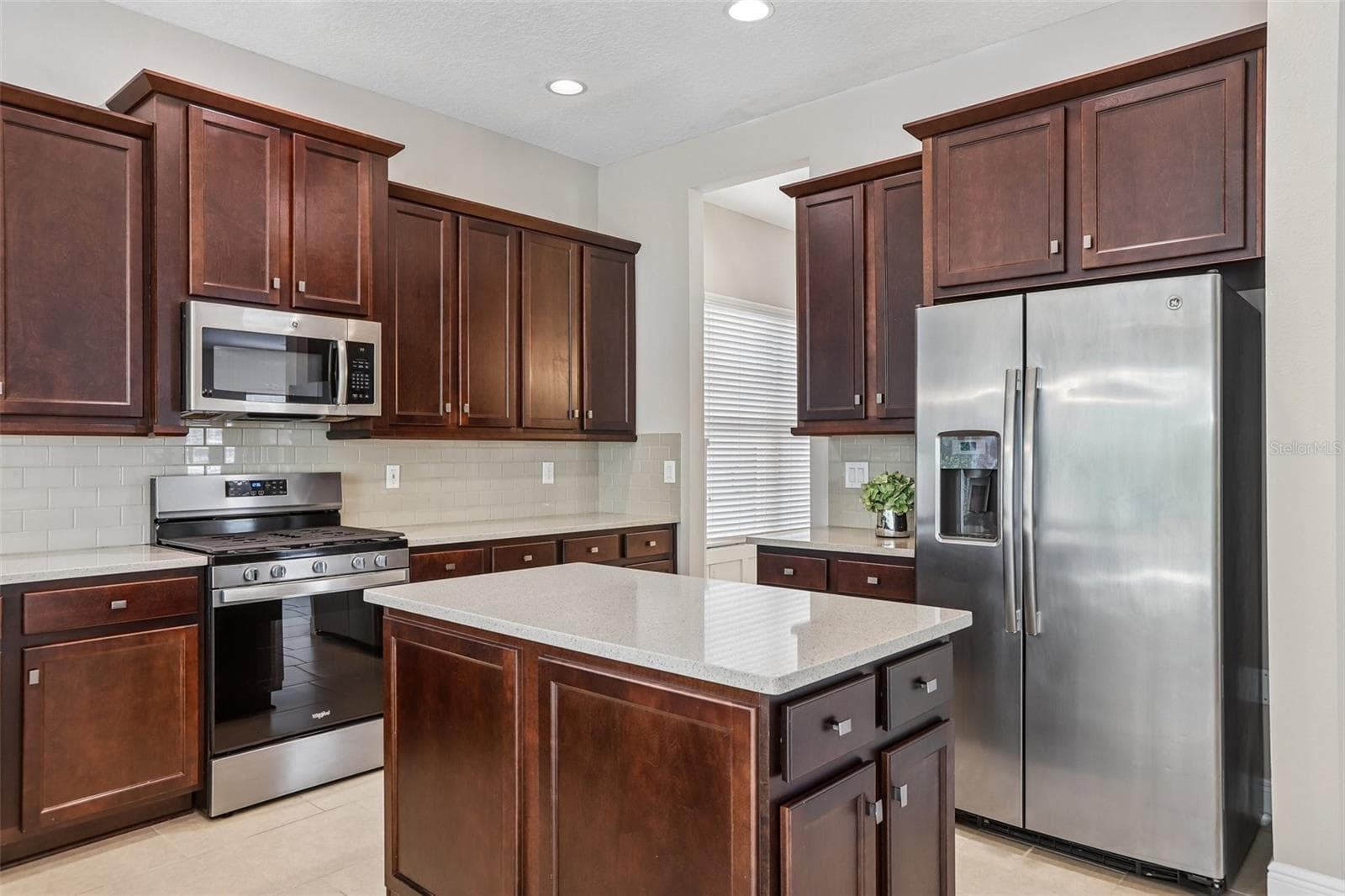 Single Family Residence at 2495 OAKWOOD PRESERVE DR, WESLEY CHAPEL, photo 17 of 65