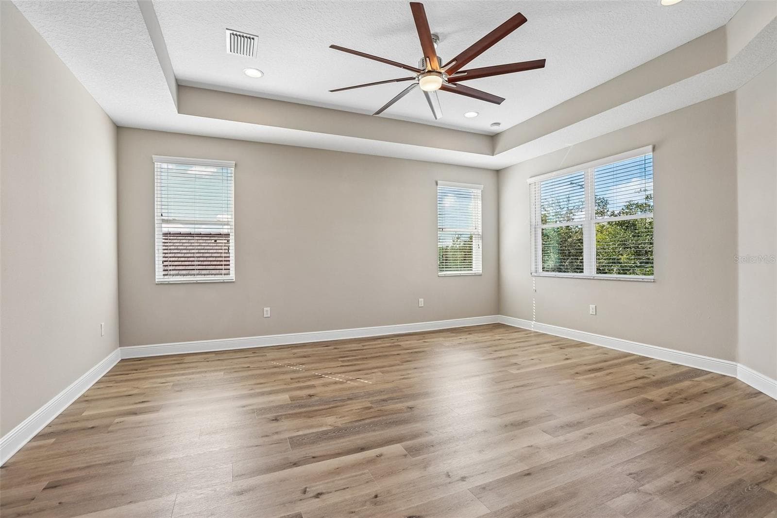Owners' Suite - 2495 OAKWOOD PRESERVE DR, WESLEY CHAPEL
