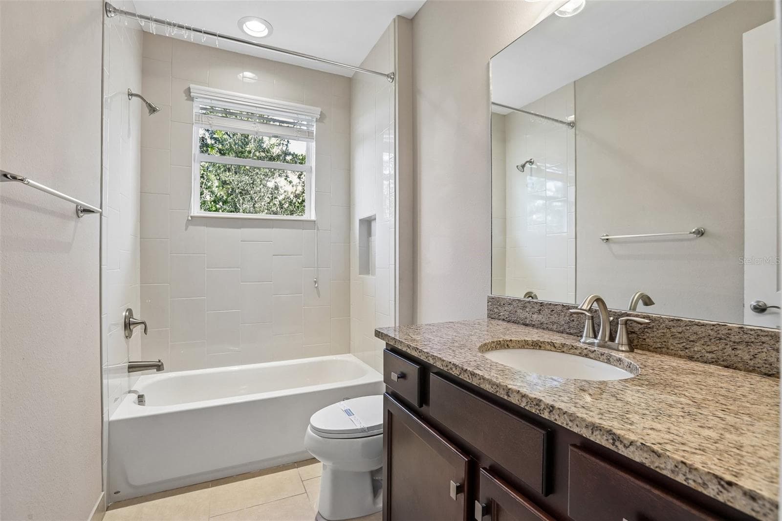 En Suite Bathroom - 2495 OAKWOOD PRESERVE DR, WESLEY CHAPEL