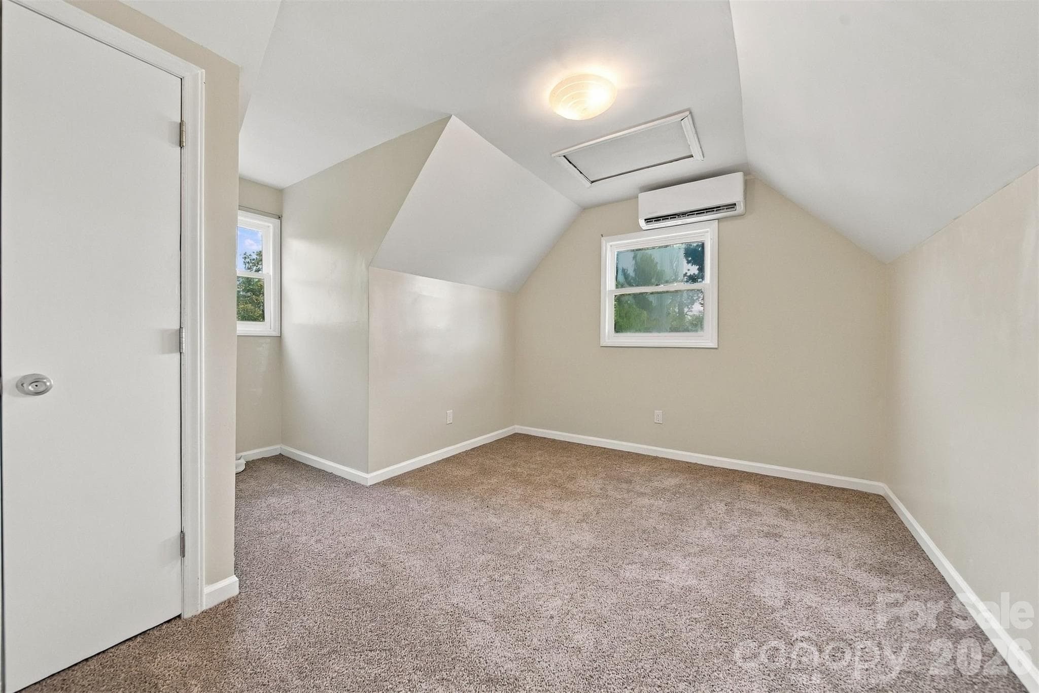 Single Family Residence at 861 8th Street Place SE, Hickory, photo 16 of 31
