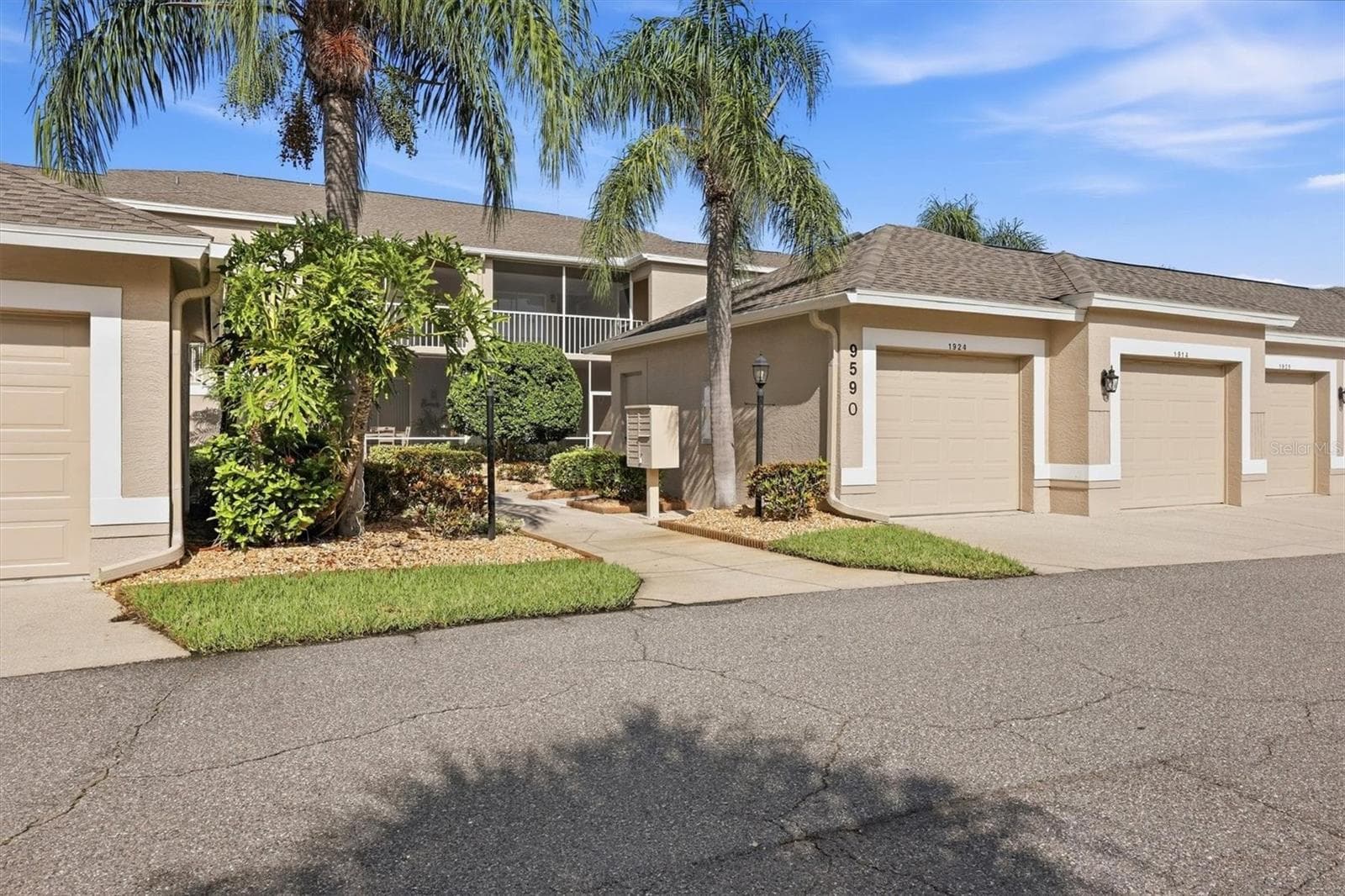 Condominium at 9590 HIGH GATE DR #1912, SARASOTA, photo 3 of 76